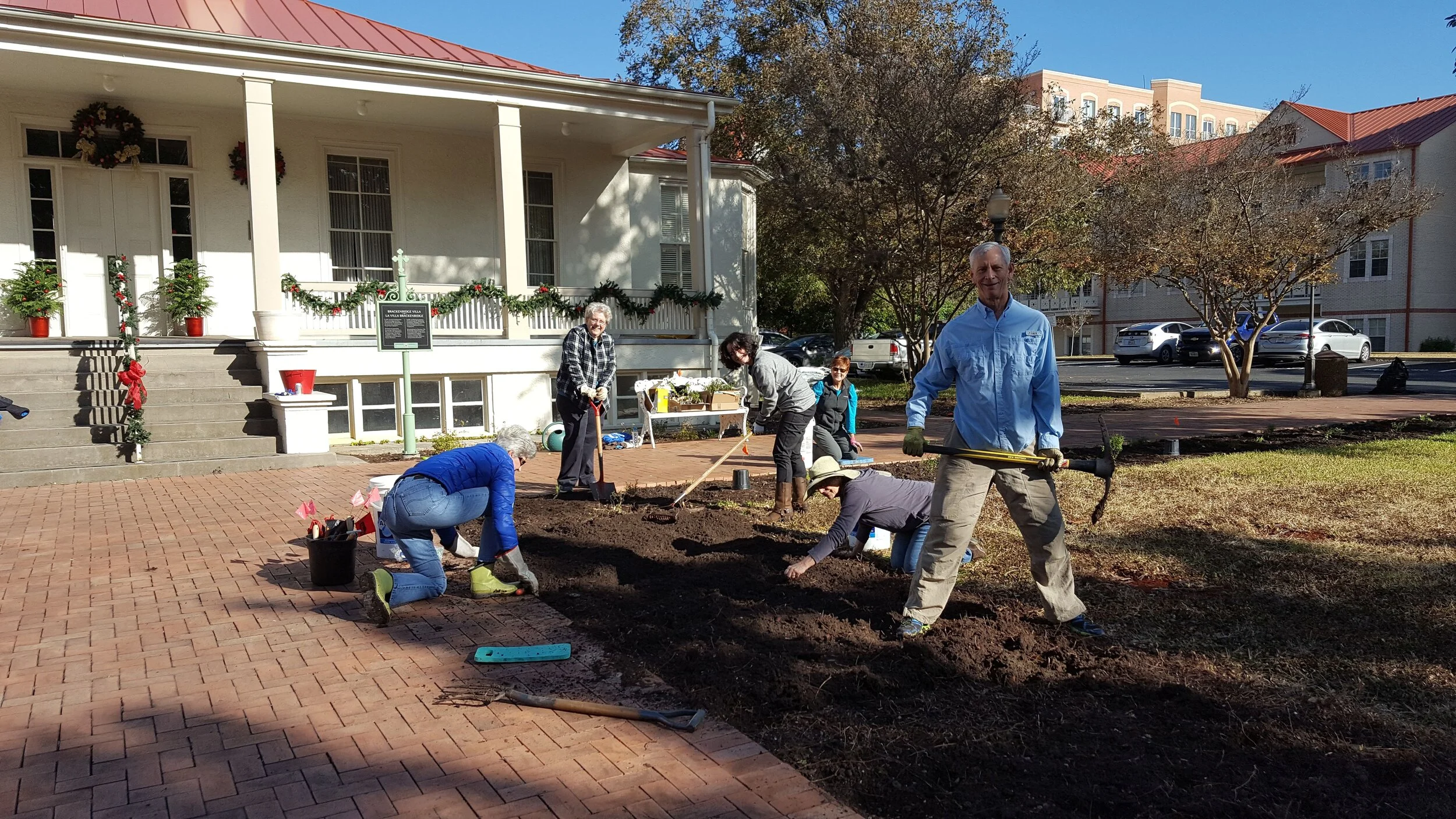 Headwaters  Grotto-Brackenridge Villa Gardens Workday