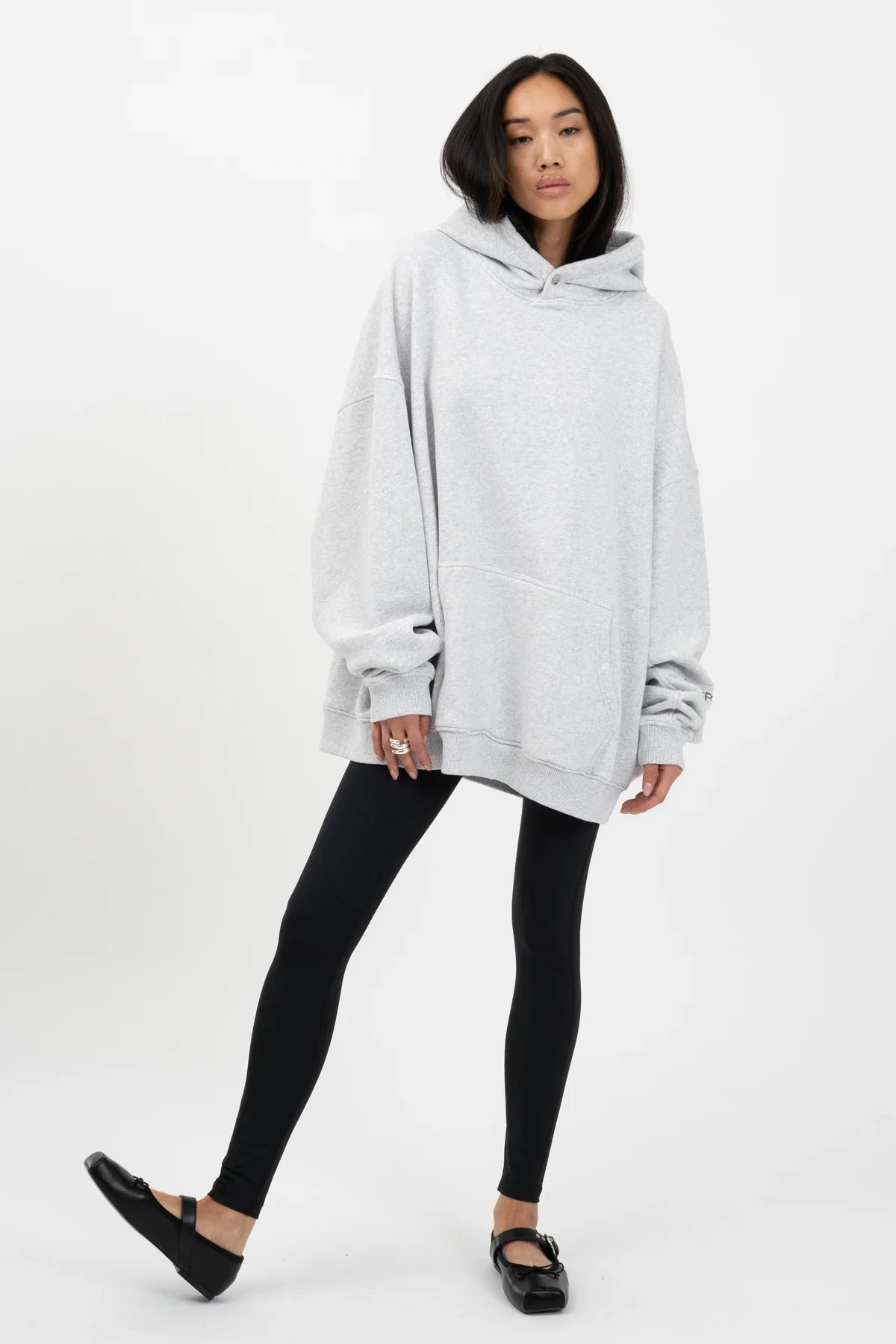 SS24_HONEY1_Hoodie_Grey_2.webp
