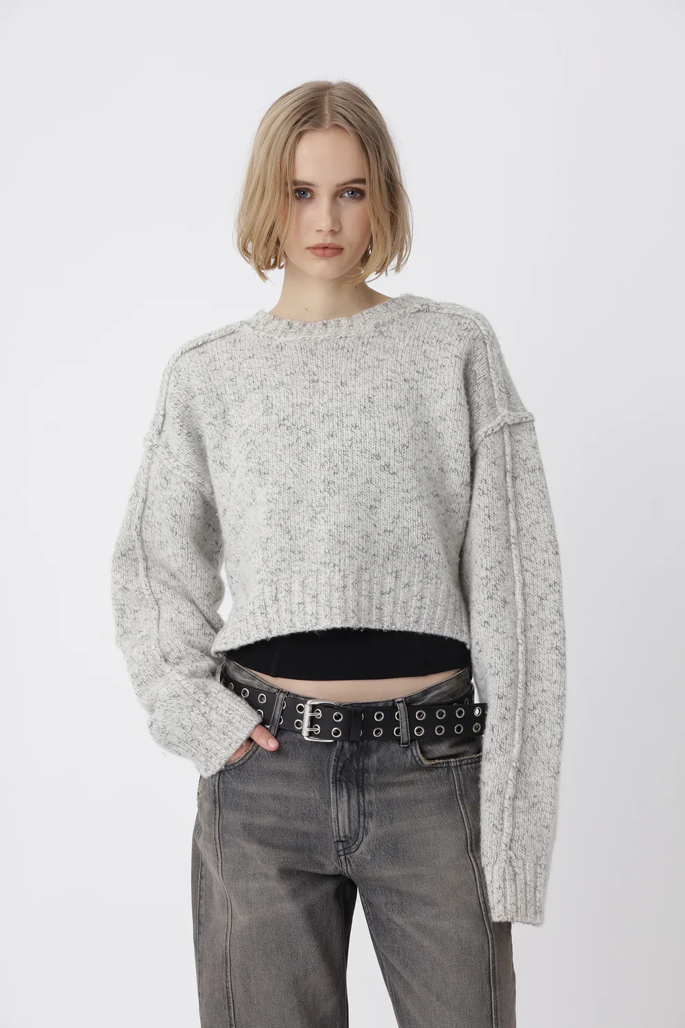 Bela_Knit_Sweater-Knitwear-3875-11105-White_COMB..webp
