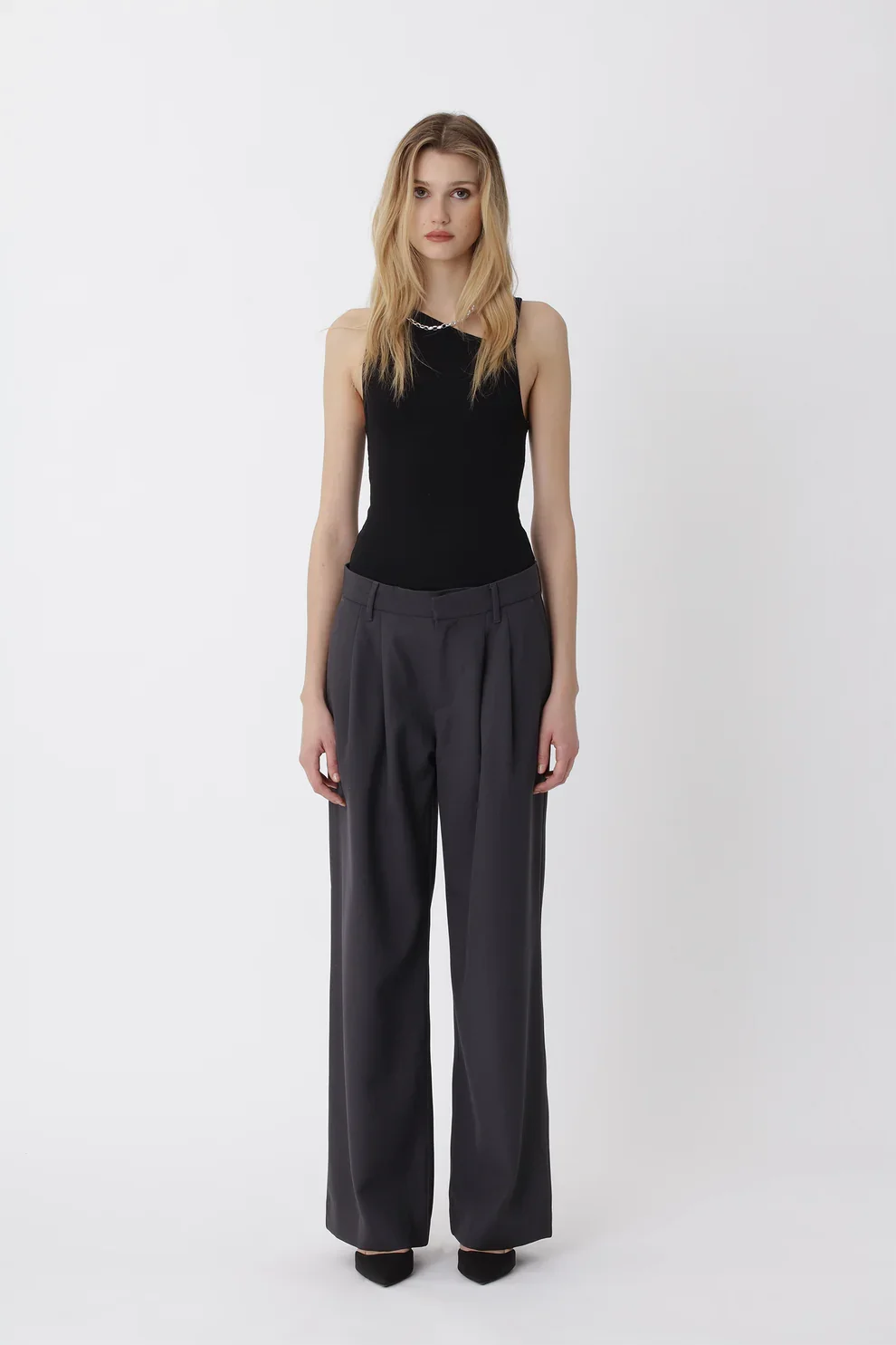Camille_Trousers-Trousers-3796-14306-Eiffel_Tower-3.webp