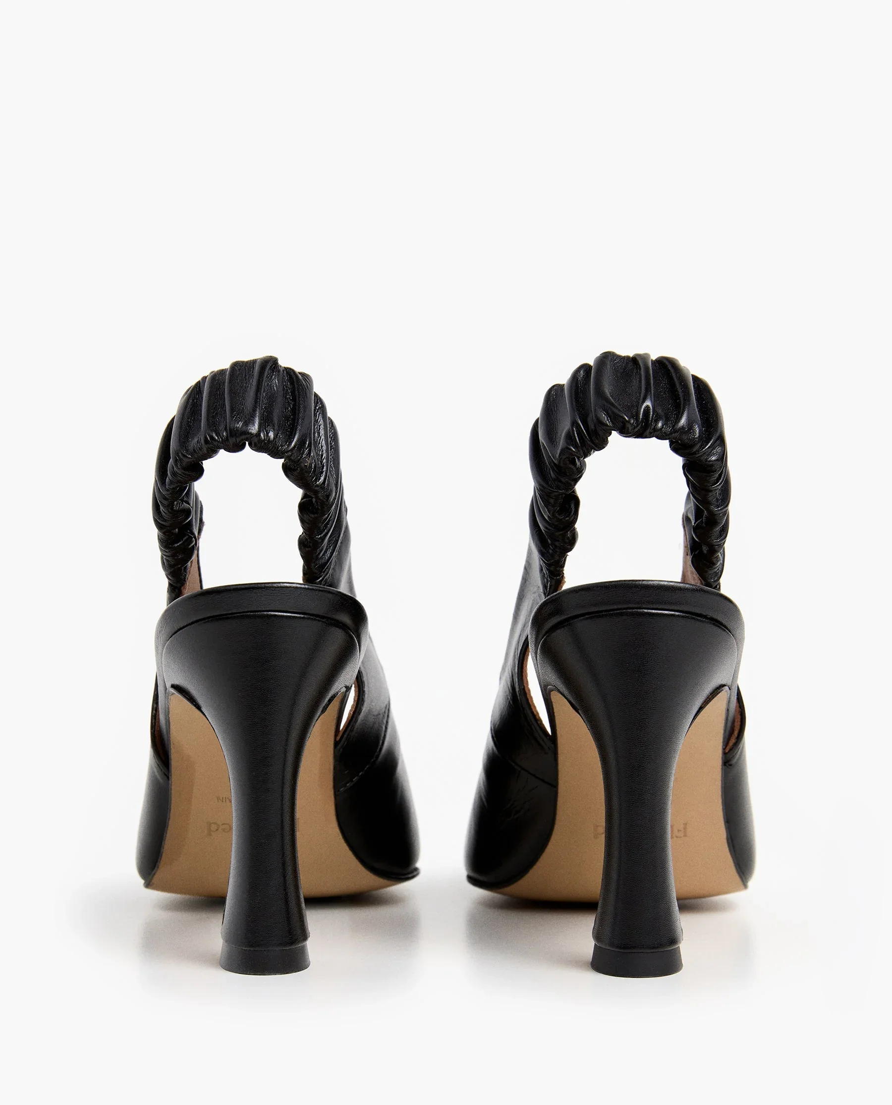 FLATTERED-LILLIAN-KAISERBLACK-TALON.webp