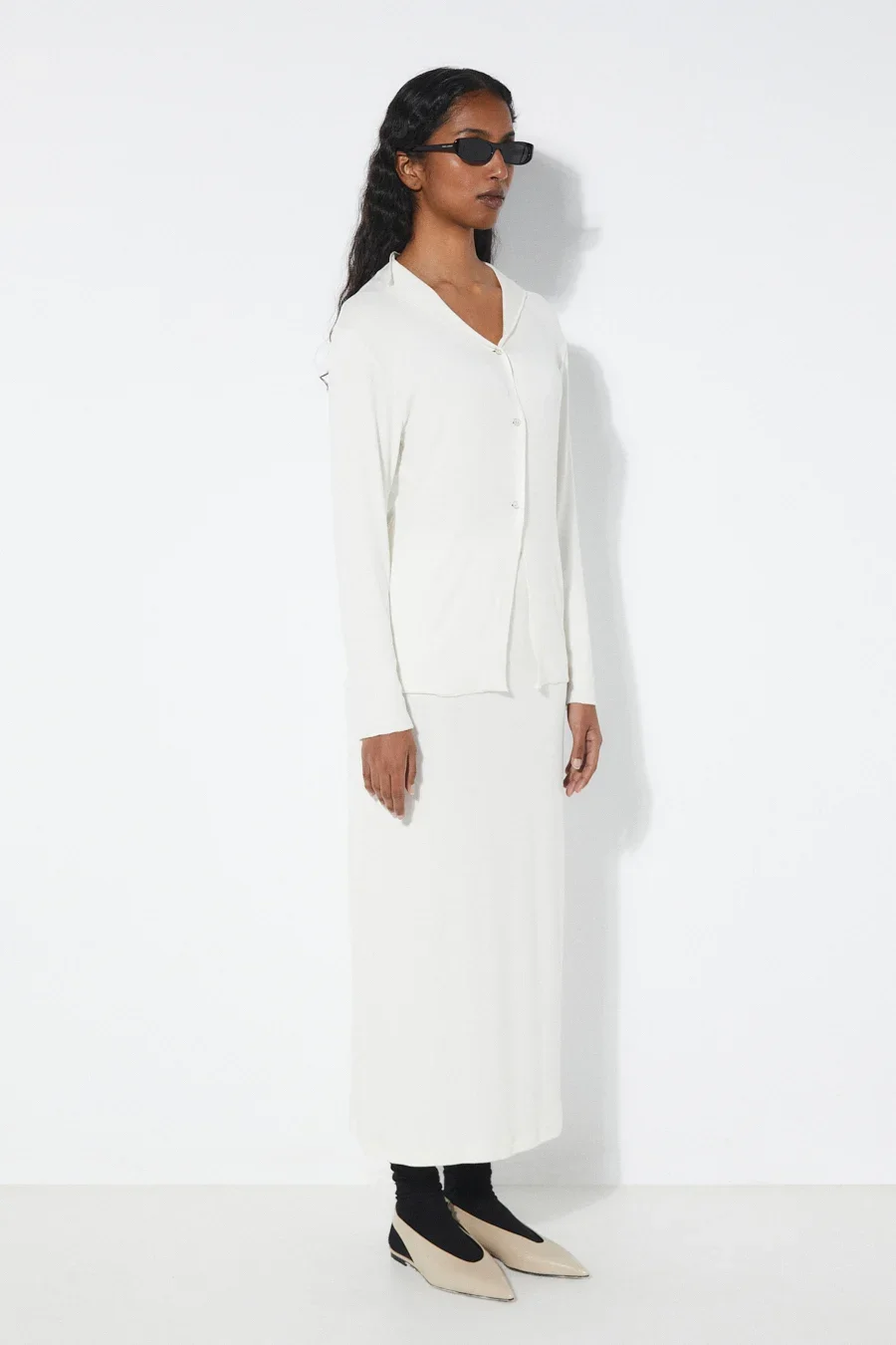 2653-TO-BE_VIVIAN_TOP_BEIGE_RITA_ROW_WOMEN_AW25_6.webp