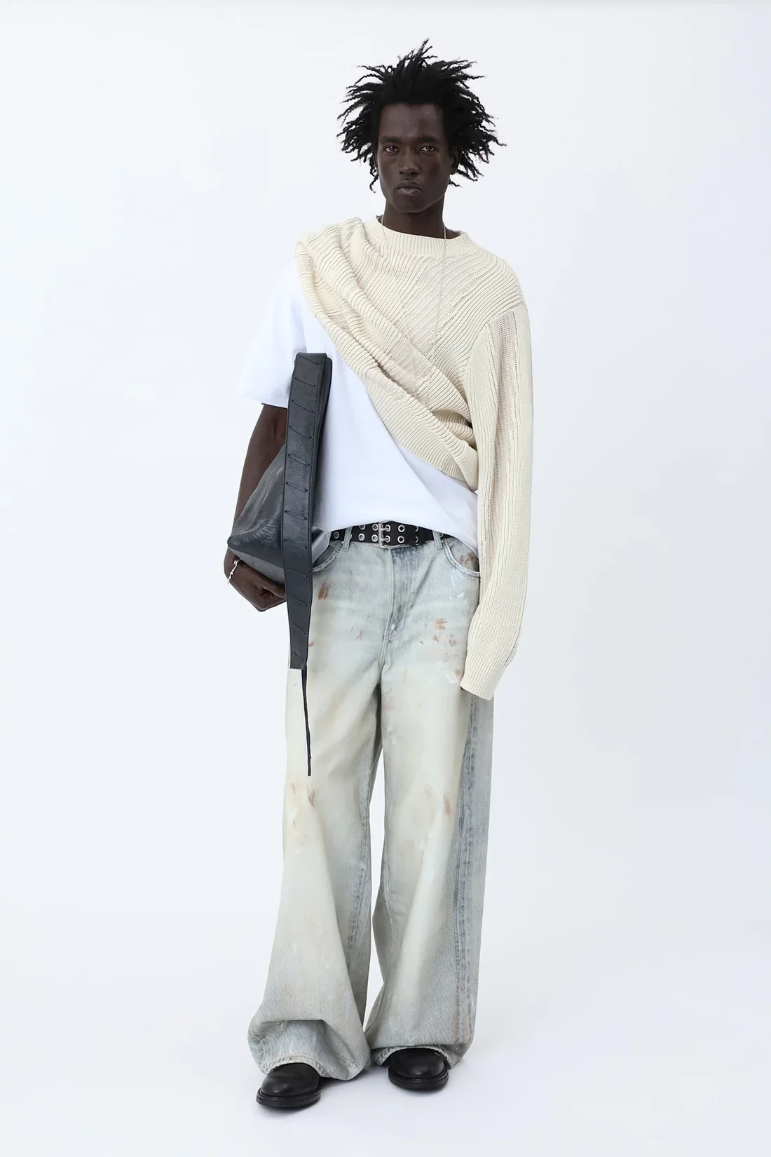 Bently_Knit_Weater_4539-11122_Cloud_Cream_COMB._1.webp