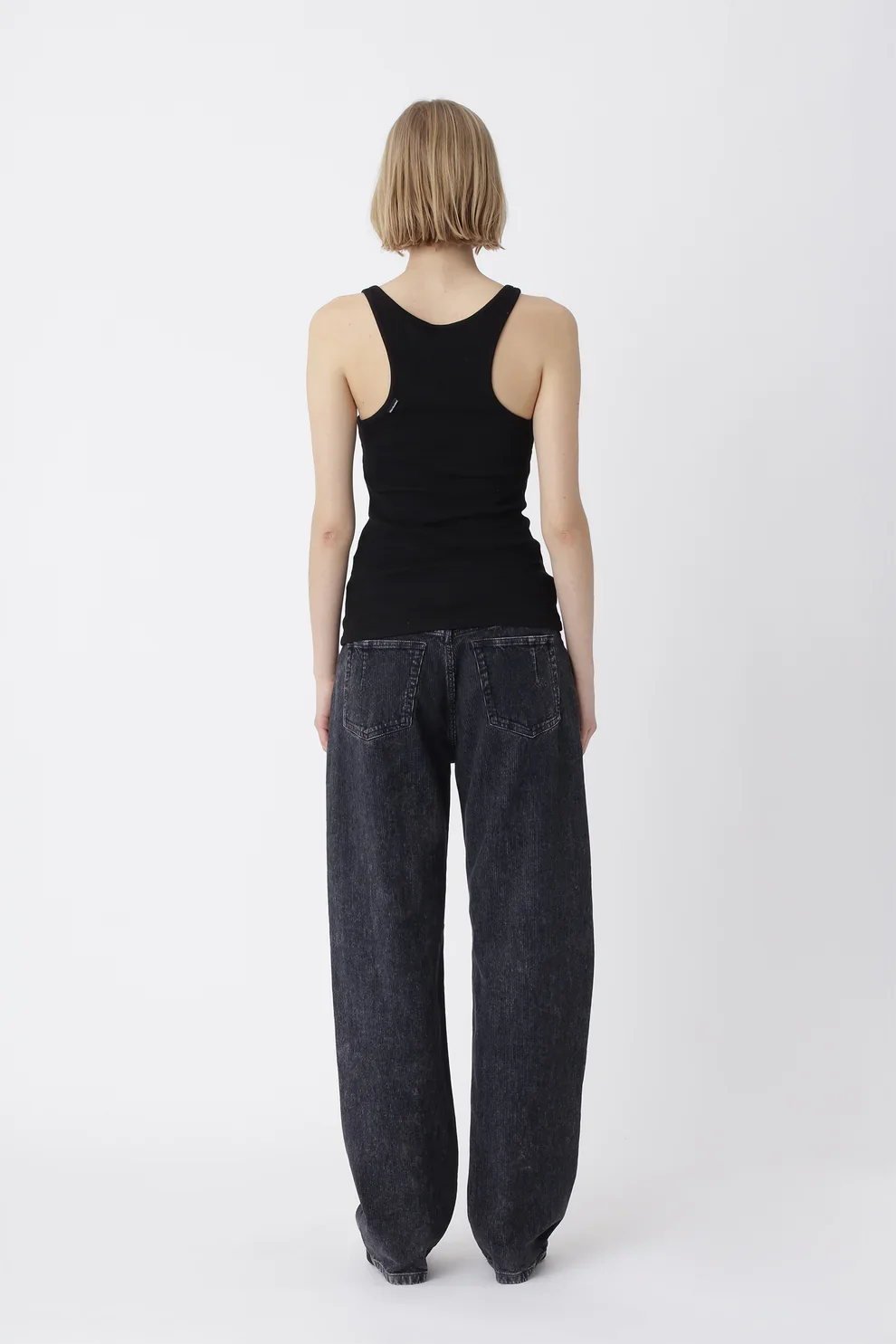 Ami_Top-Top-3916-12090-Black-3.webp