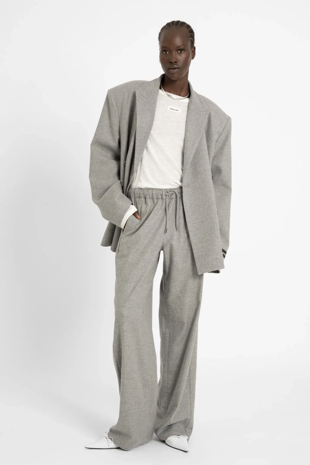 AW26_ECom_BILAY_Blazer_Grey_2.webp