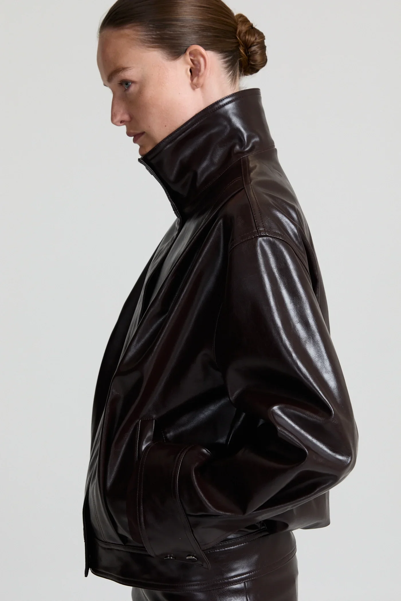 TessaBrownleatherjacket3.webp