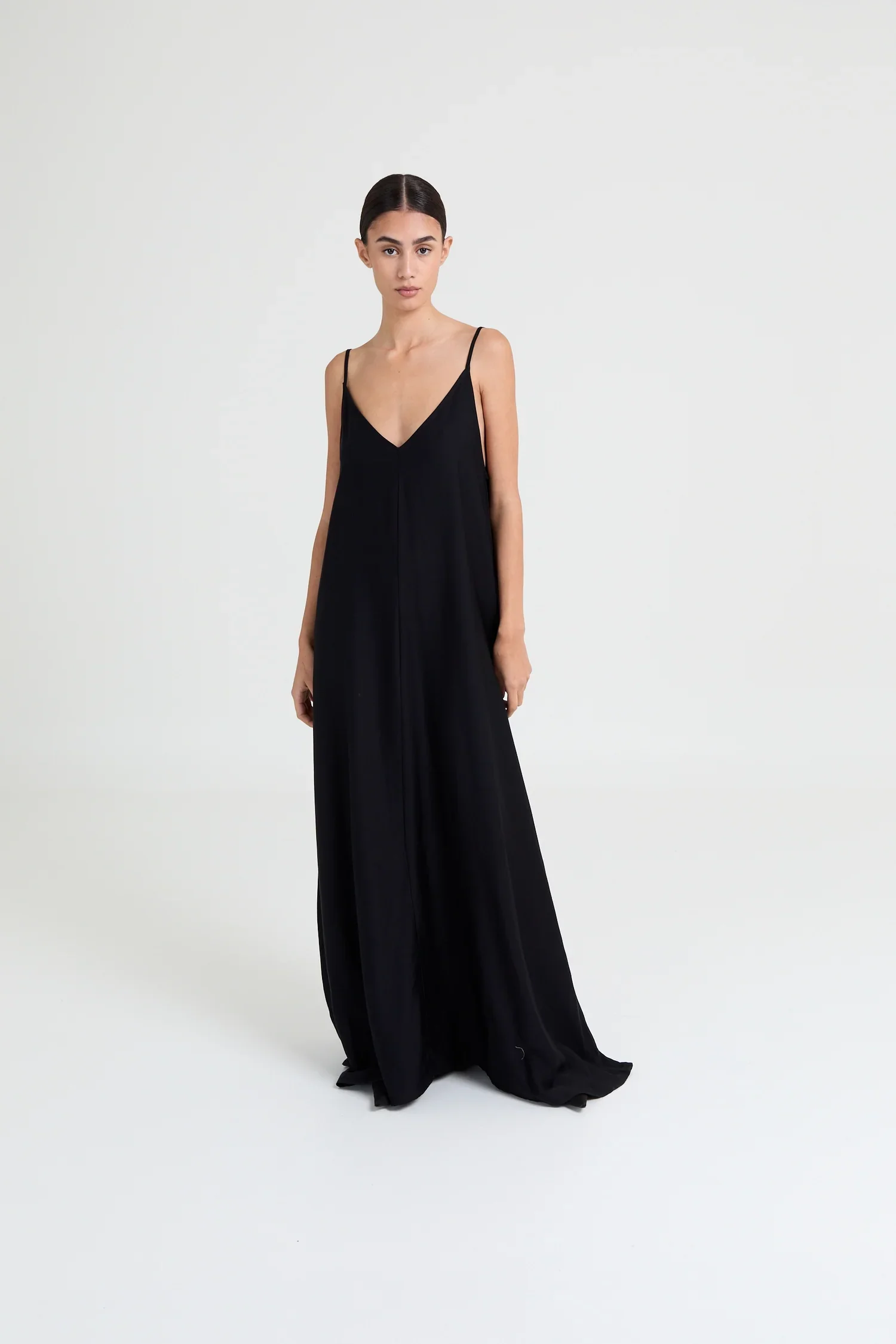PaulaDressBlack_17.webp