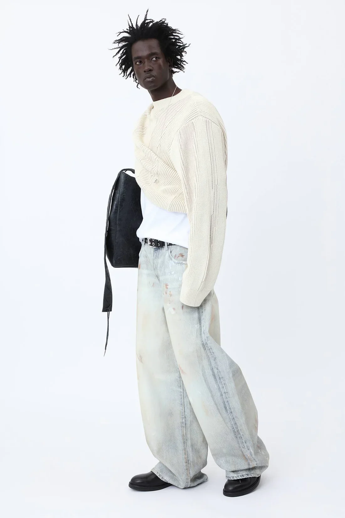 Bently_Knit_Weater_4539-11122_Cloud_Cream_COMB._3.webp