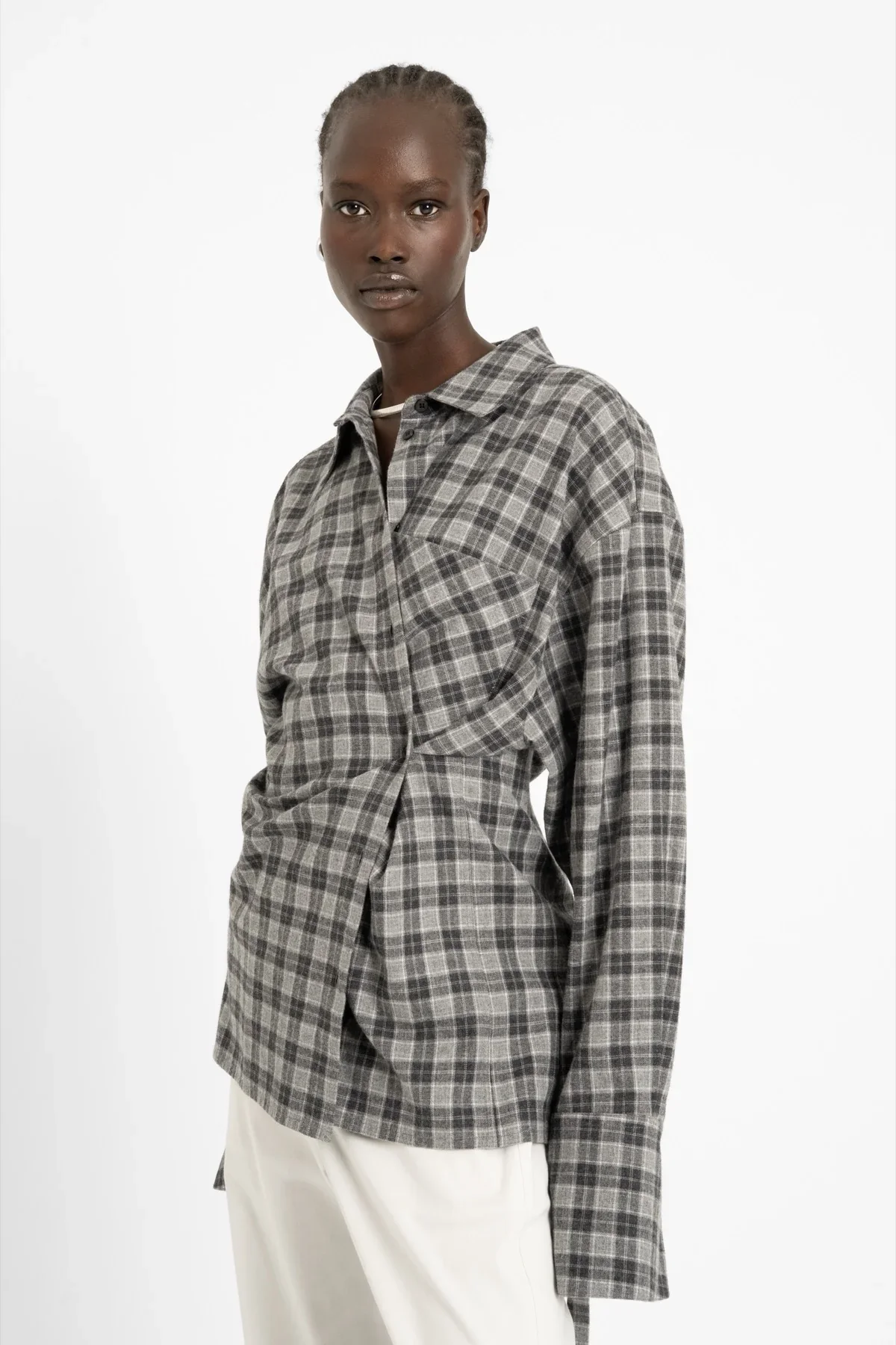 AW26_ECom_CLEAH_Shirt_GreyChecked_6.webp