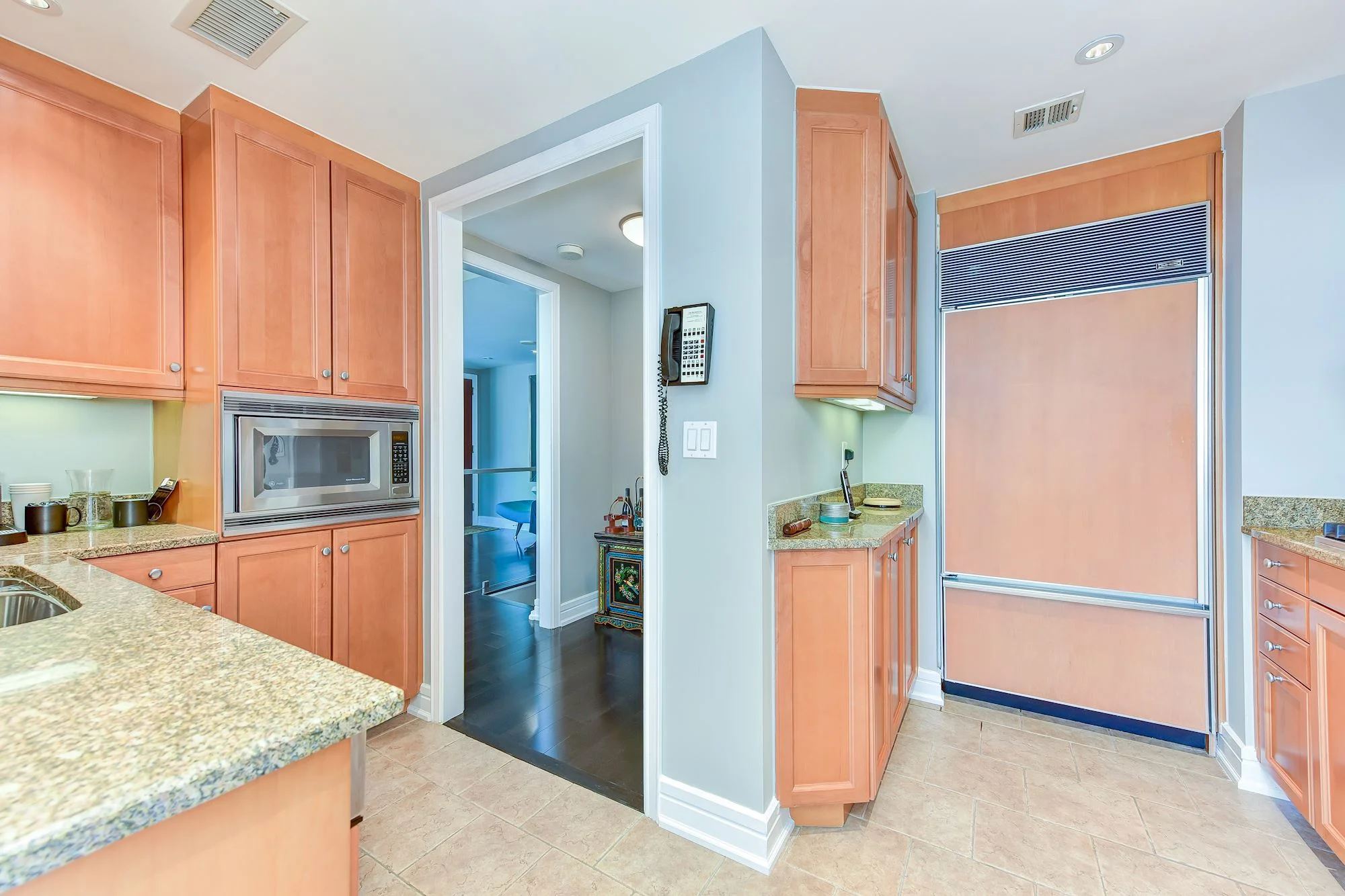 #ph3C Kitchen.jpg