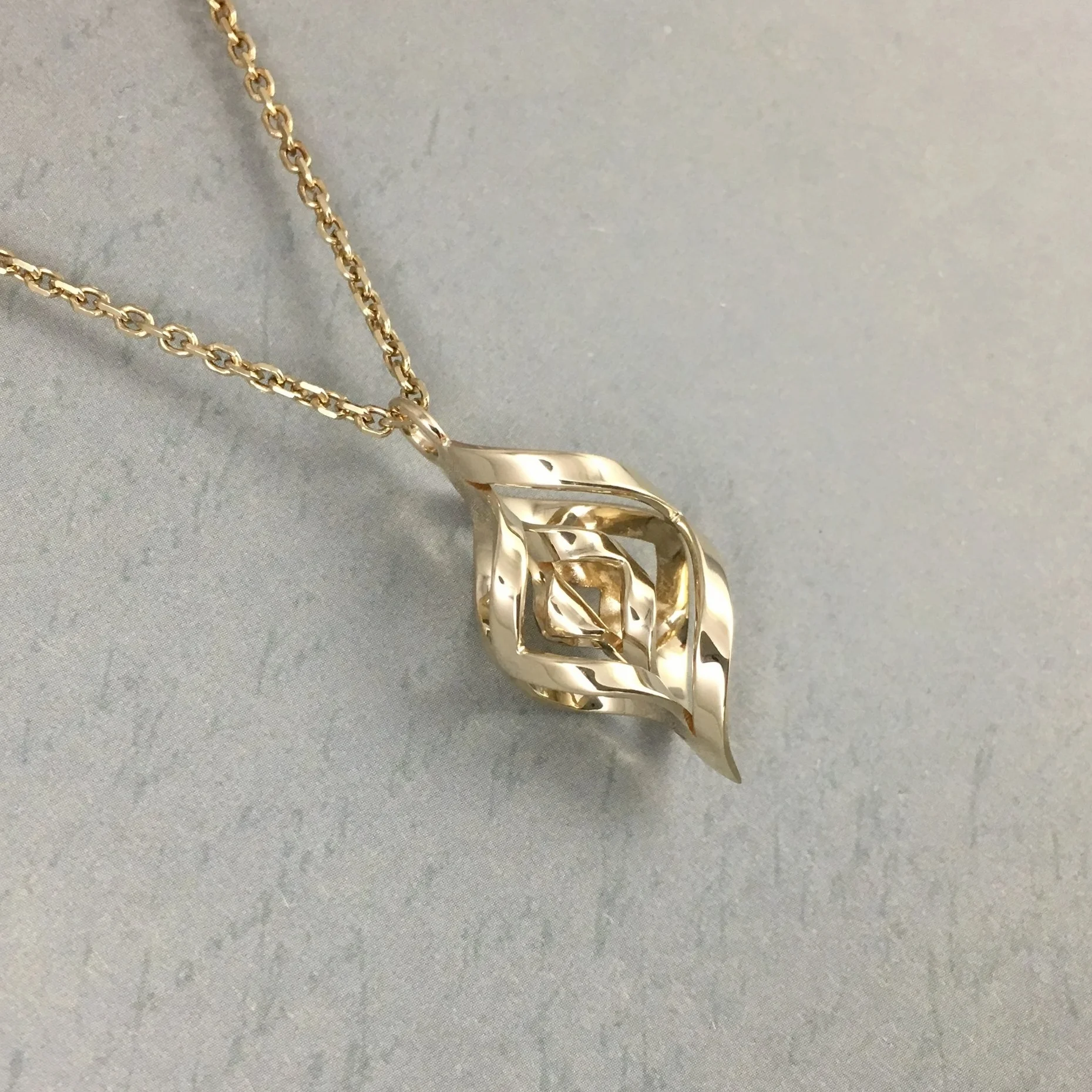 Ornament Pendant