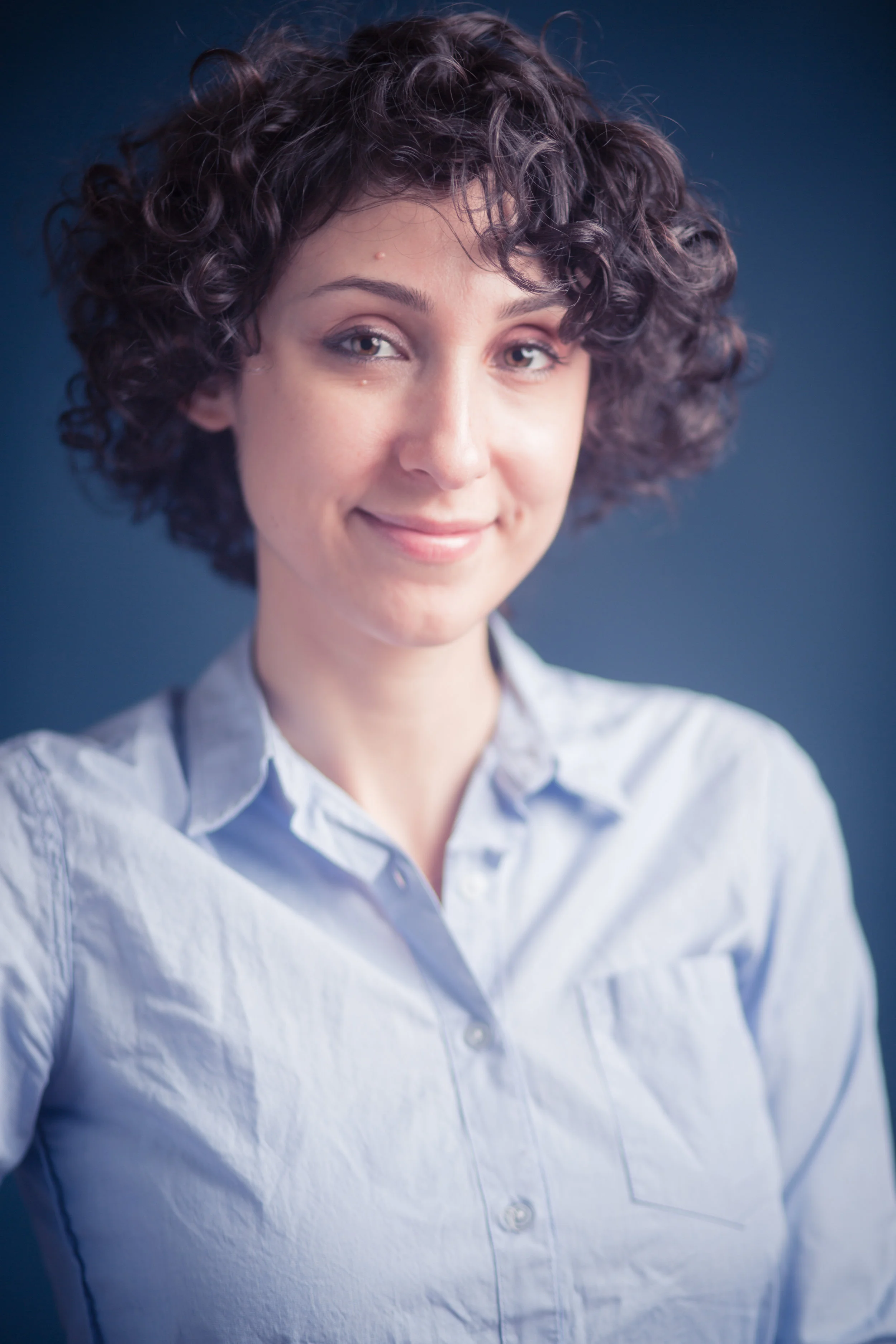 Peggy Kaplin Zaloga PEGGY KAPLIN ZALOGA, LMSW is an integrative psychotherapist who works as an associate to Dr. Lewis in private practice. Peggy received her Master of Social Work degree from New York University. Peggy’s clinical training was primarily with adolescents and adults presenting with a broad spectrum of challenges and mental health diagnoses. Peggy aims to foster an open and warm therapeutic environment, and tailors therapy sessions to meet the needs of individuals as a means to illuminate their inherent strengths and goals. In addition to traditional talk therapy, Peggy enjoys including writing and art therapy as well as a variety of mind- body exercises in her work with individuals. Peggy works with children and adolescents who are struggling with anxiety, depression, temper tantrums, poor school performance, OCD and ADHD/ADD by engaging them in family therapy, individual talk therapy, art therapy, play therapy, Cognitive-Behavioral Therapy (CBT), Motivational Interviewing (MI), relaxation skills-building, and lifestyle modifications. Peggy provides talk therapy and mindfulness-based interventions to adults who are facing challenges related to anxiety, depression, poor concentration, relationship difficulties, family conflicts, career challenges, mood disorders, bereavement and life transitions.