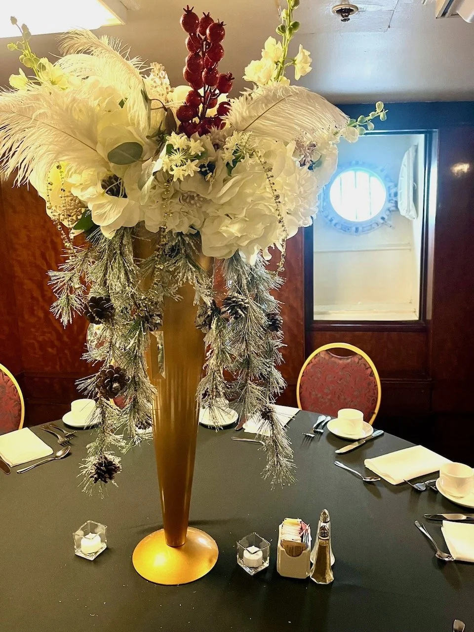 queen-mary-holiday-party-2.jpeg
