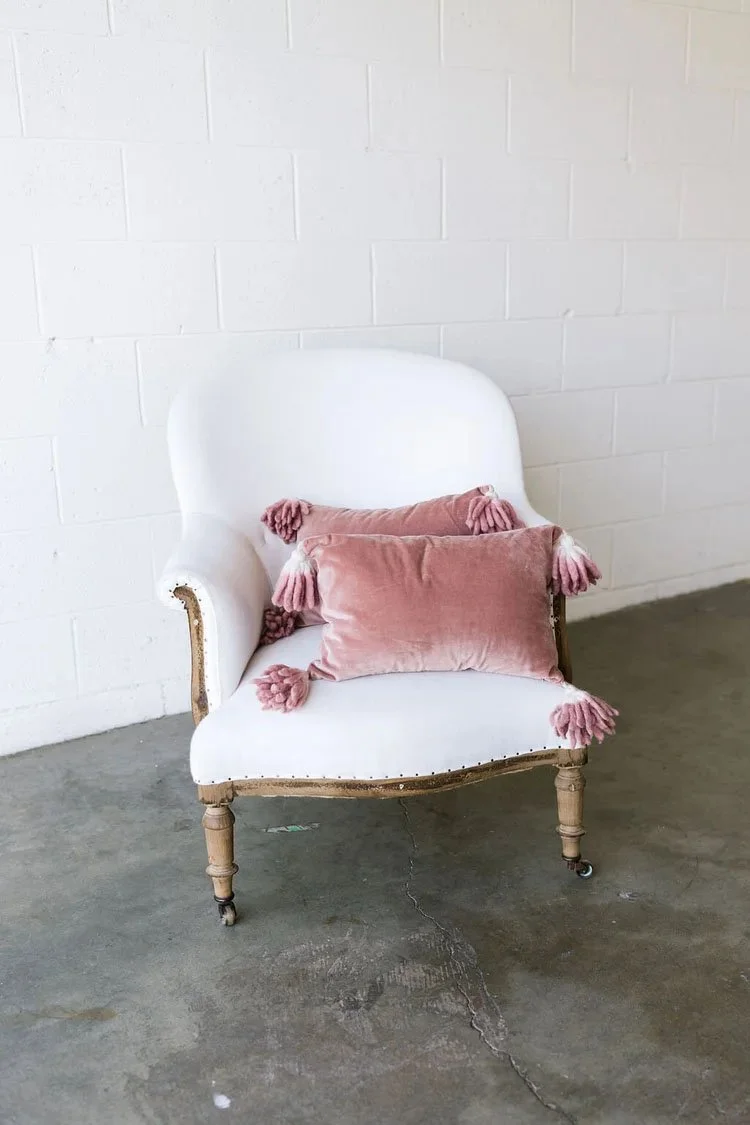 Mauve Tassel Lumbar Pillow