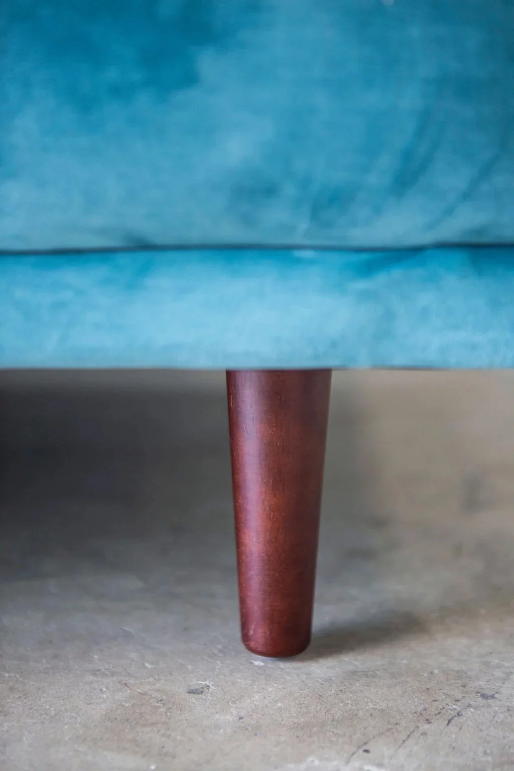 Teal_Tufted_Velvet_Sofa_3_wedding_birthday_party_event_upholstered_seating_rentals_Los_Angeles_Orange_County.jpg