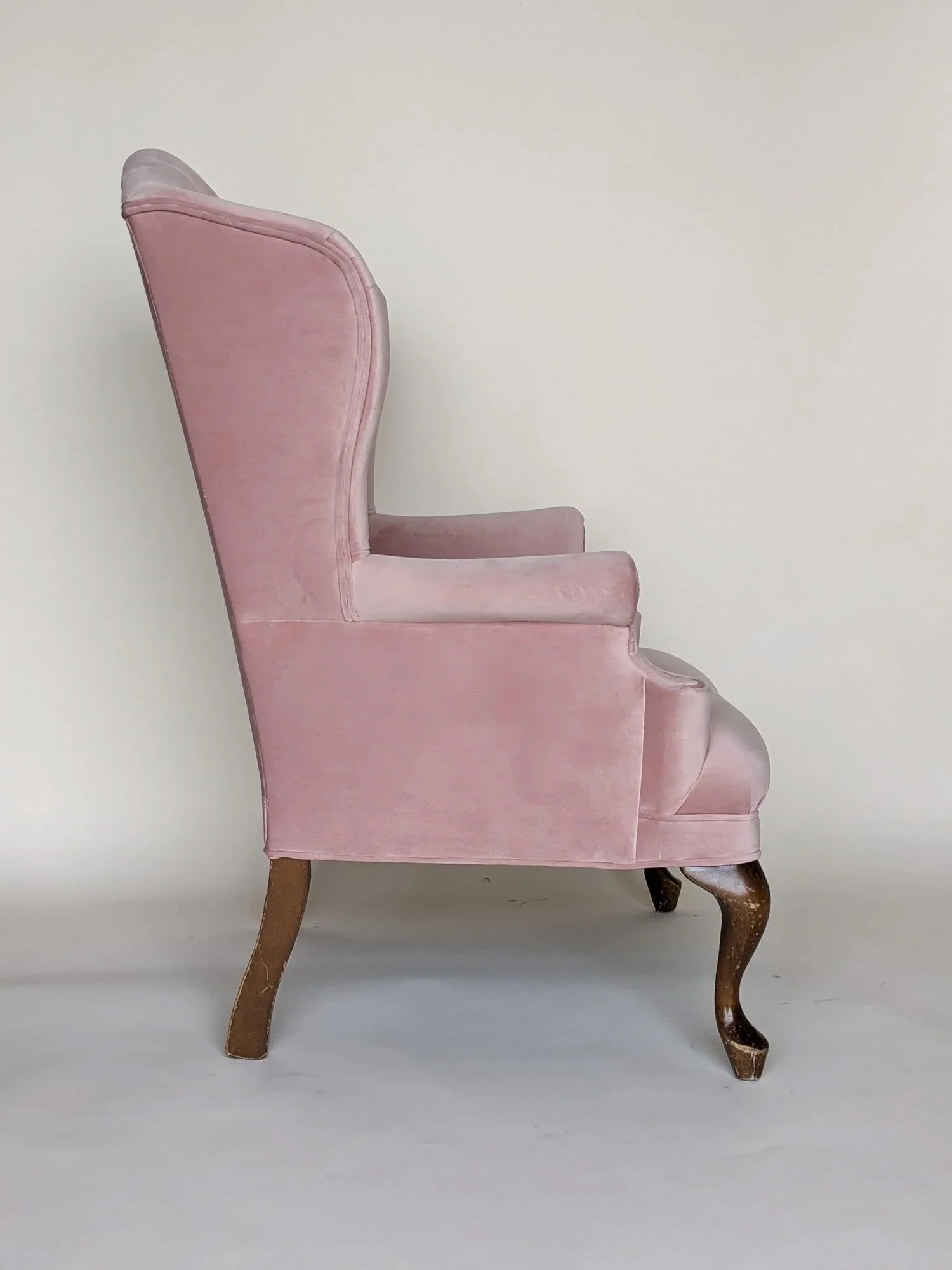 Betty_Tufted_Armchair_2_wedding_birthday_party_event_upholstered_seating_rentals_Los_Angeles_Orange_County.jpg