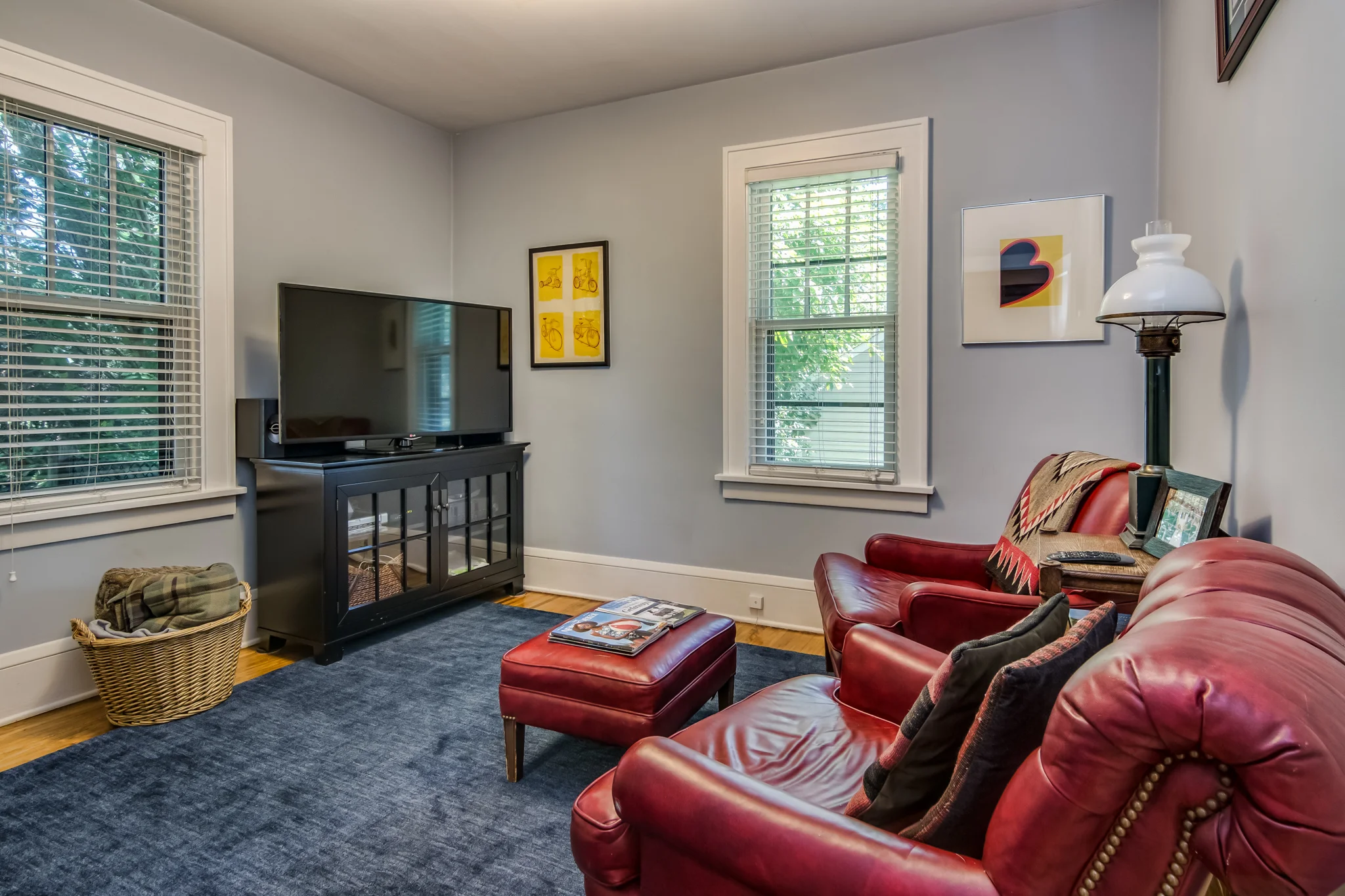 4641 Grand Ave S-13.jpg