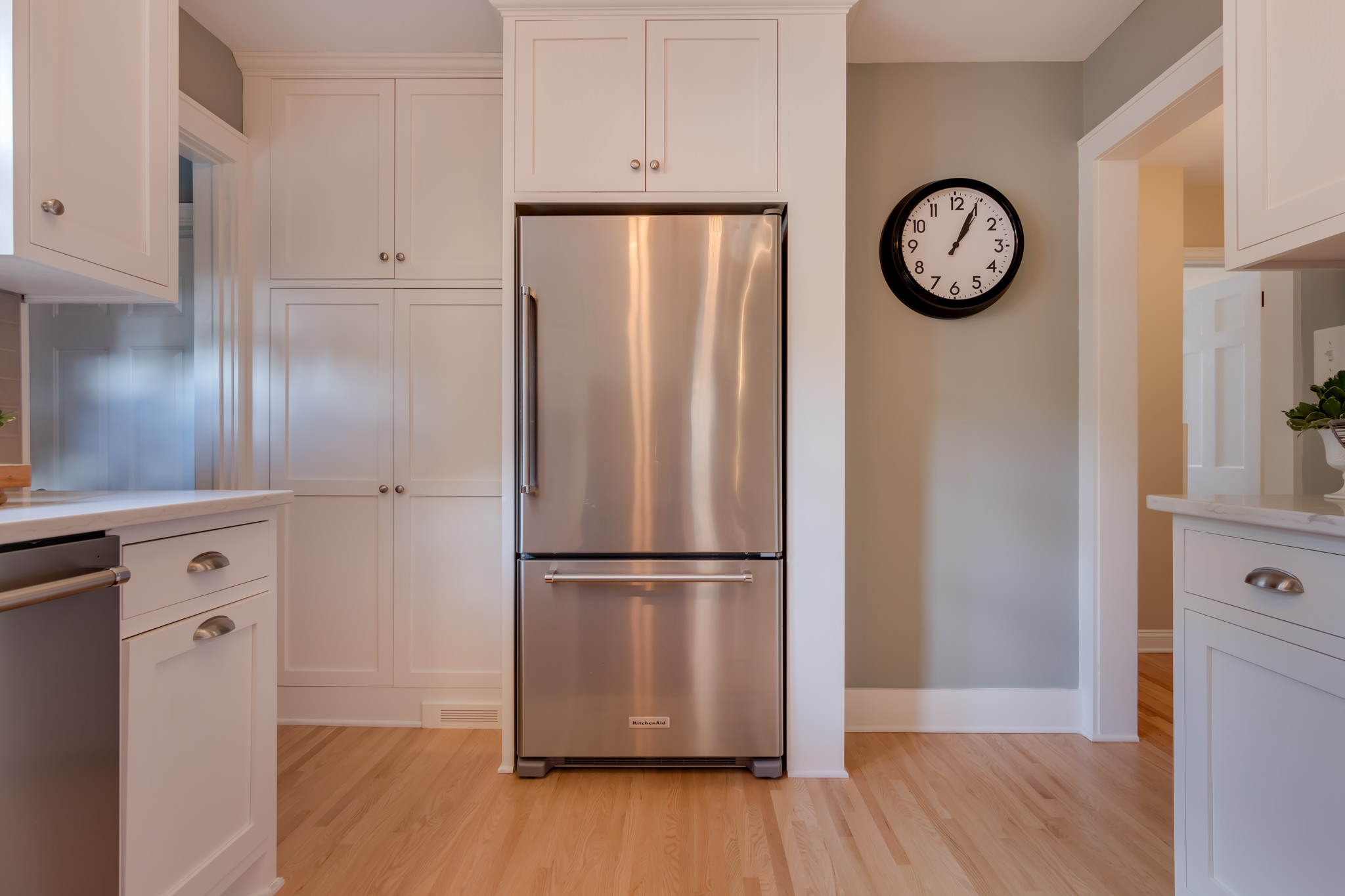 5708 Elliot Ave (Interiors)-12.JPG