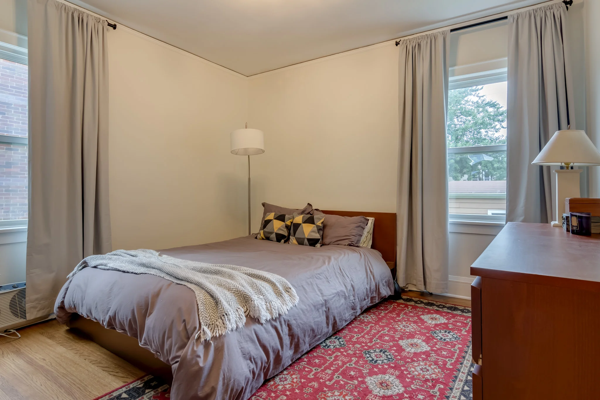 3536 Bloomington-22.JPG