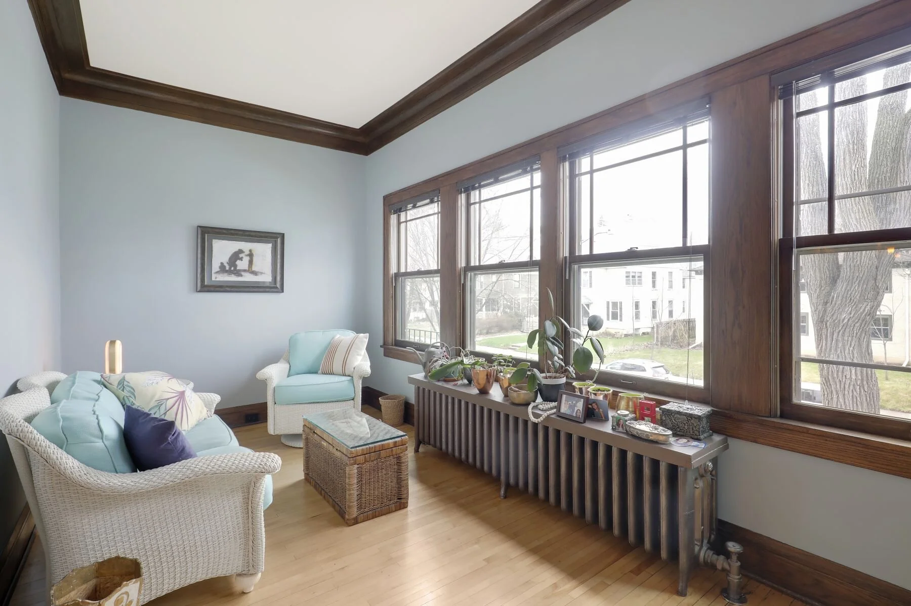 2032 Sheridan 3.jpeg