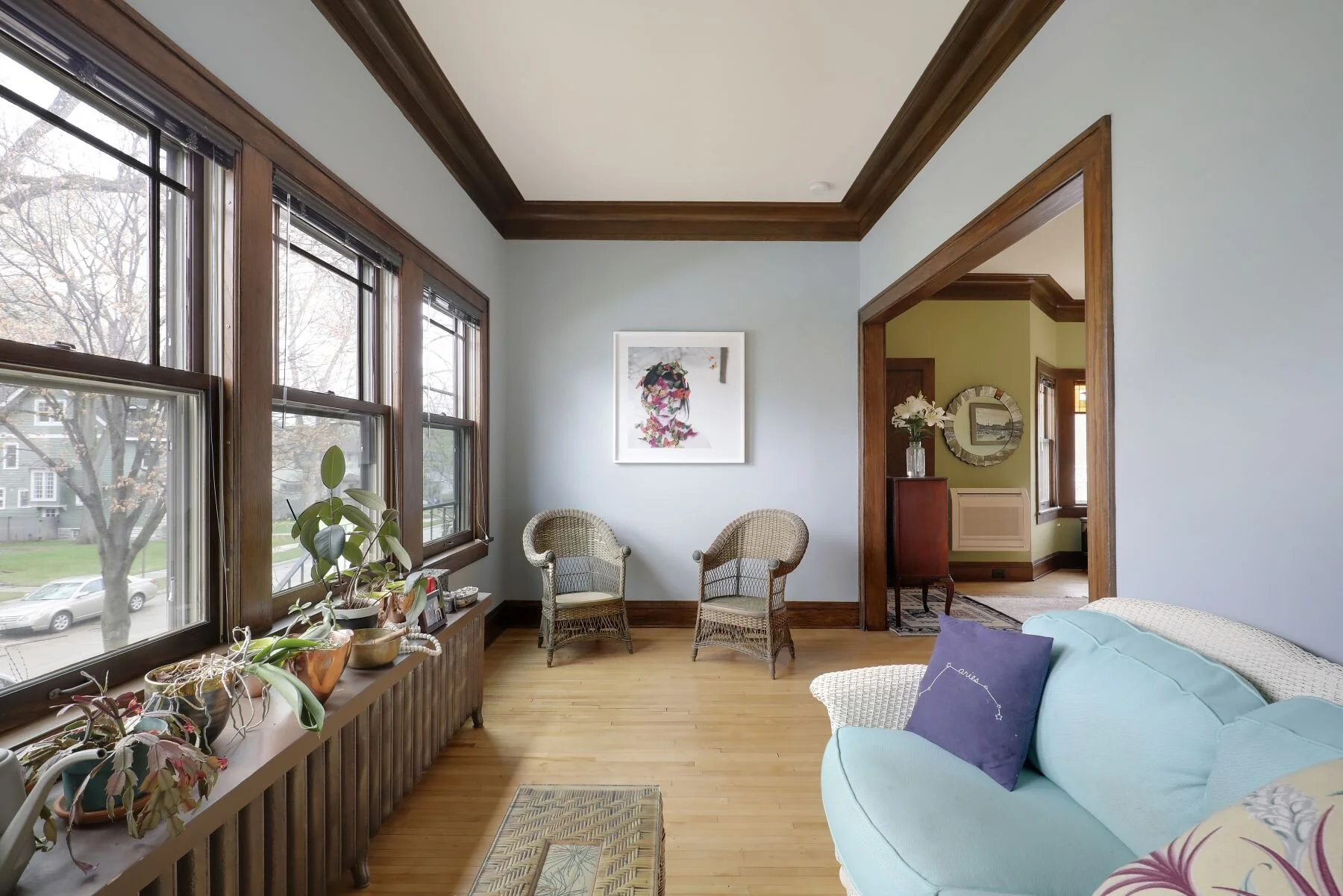 2032 Sheridan 4.jpeg