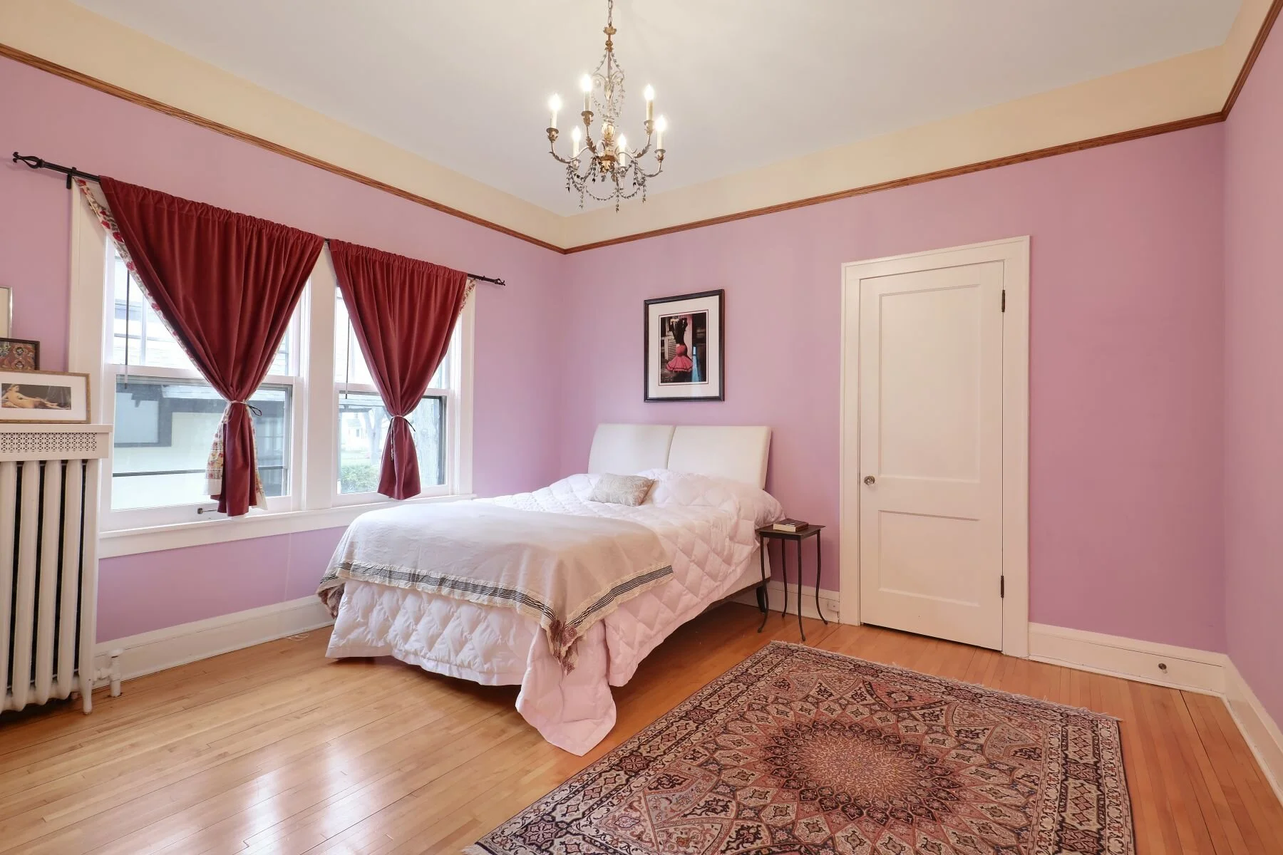 2032 Sheridan 14.jpeg