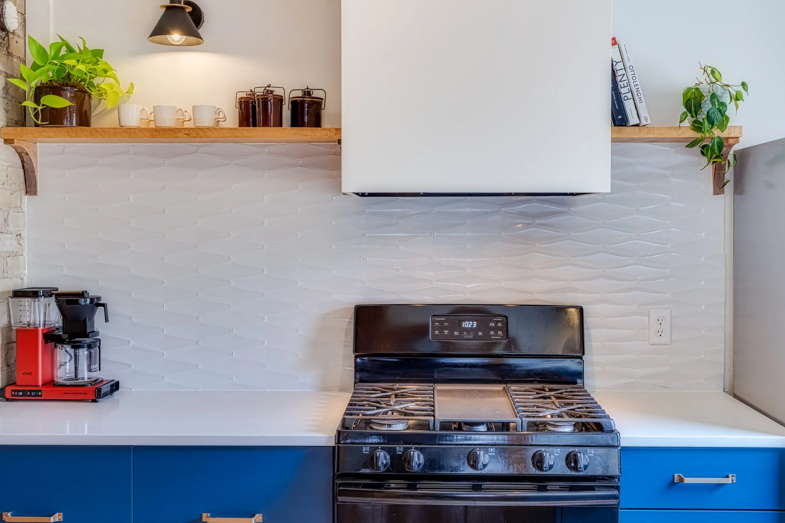 3929 Chicago Ave-16.jpg
