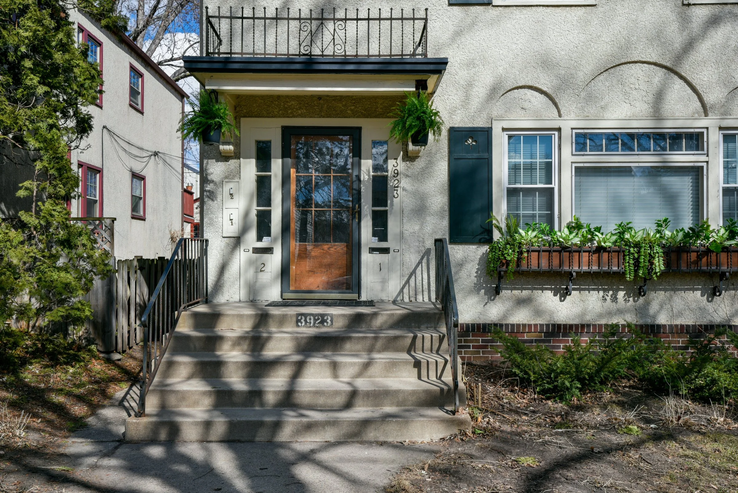 Hollands 1926 MLK Park Duplex: an owner occupant torch pass