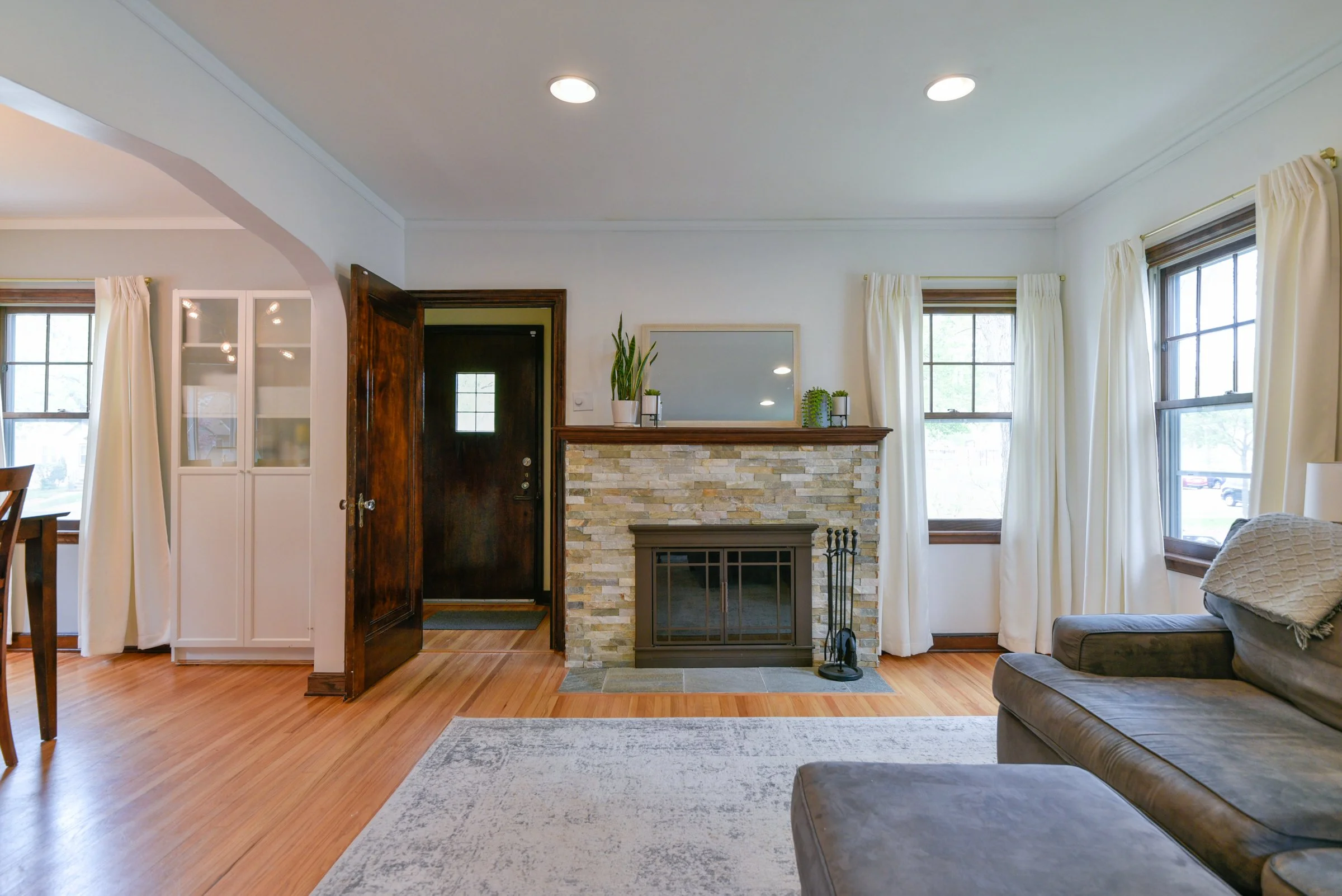 5300 12th-3.jpg