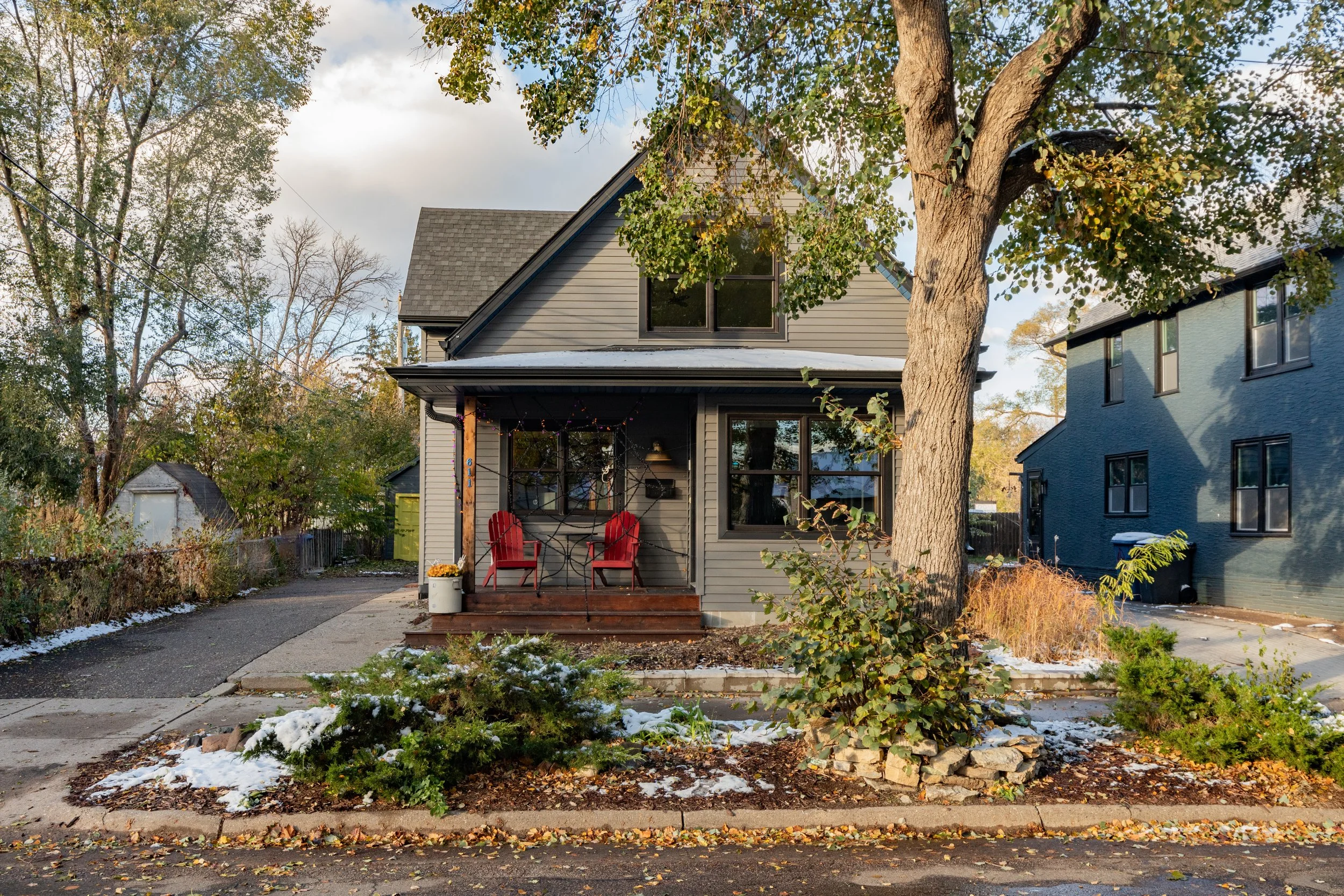the Carma of Holland: a modern classic artists' bungalow