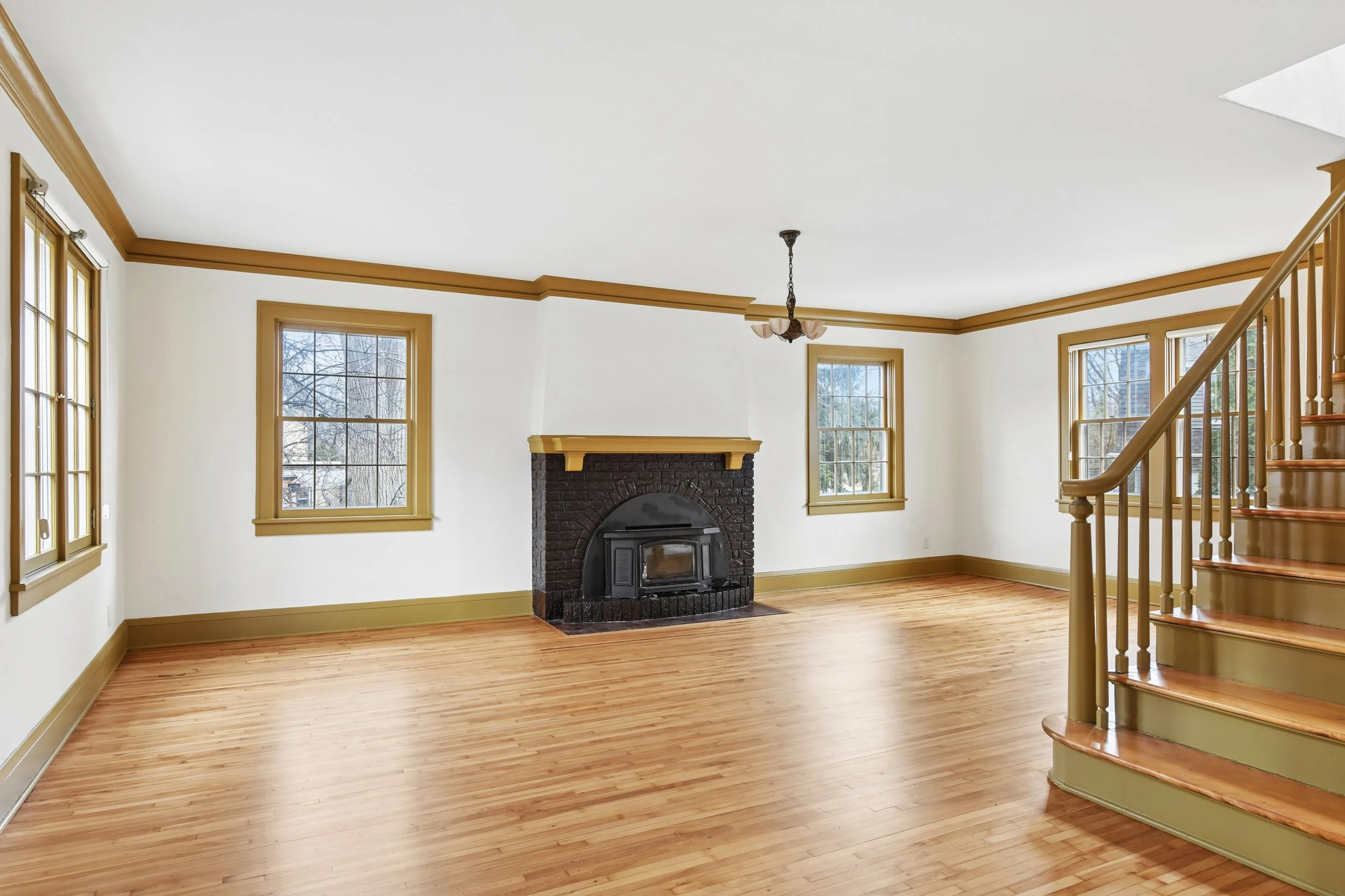 5317 1st Avenue South - 05.jpg