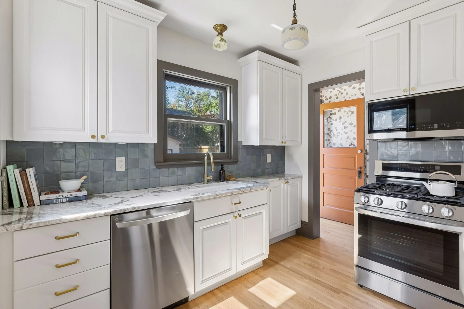 4934 Garfield Ave-21.jpg