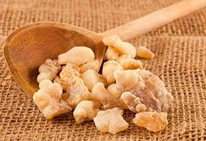 Frankincense: which is known to improve skin tone whilst smoothing out those laughter lines. Great for red blotches or uneven skin tones.