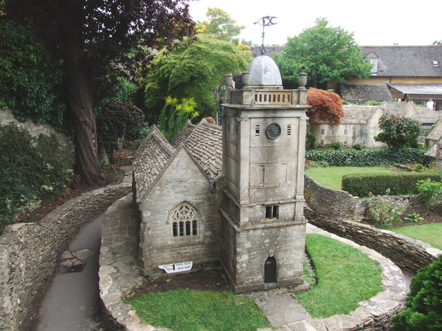 St Lawrence’s Church, www.geograph.org.uk