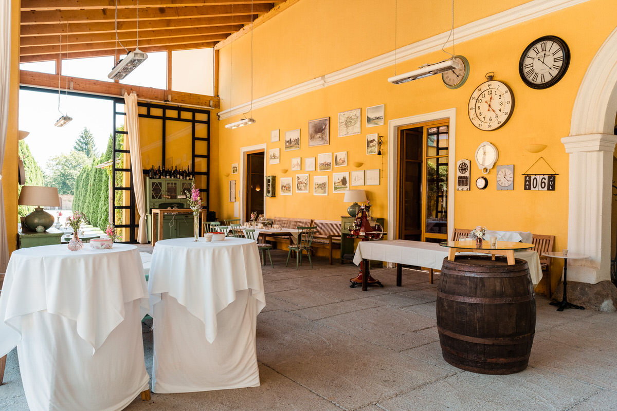 ©Photos-by-Markus-Jöbstl-2019-Hochzeit-Schloss-Ottersbach-003.jpg