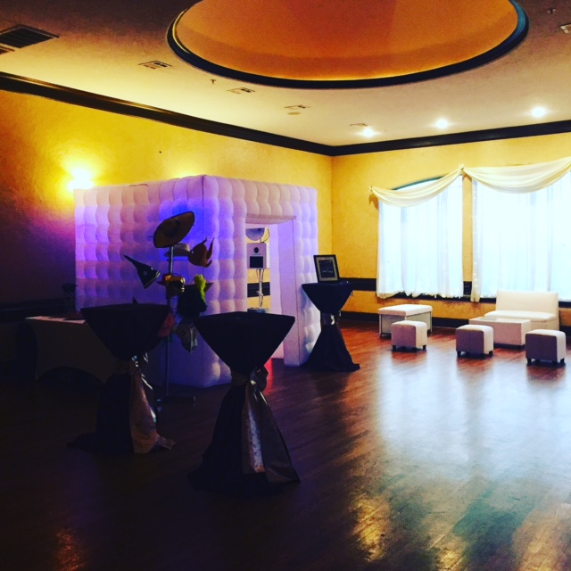 Inflatable LED Photo Booth