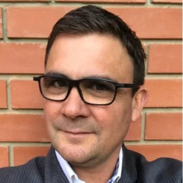 Dean Davey | Executive Director People Advisory Services @EY Belgium