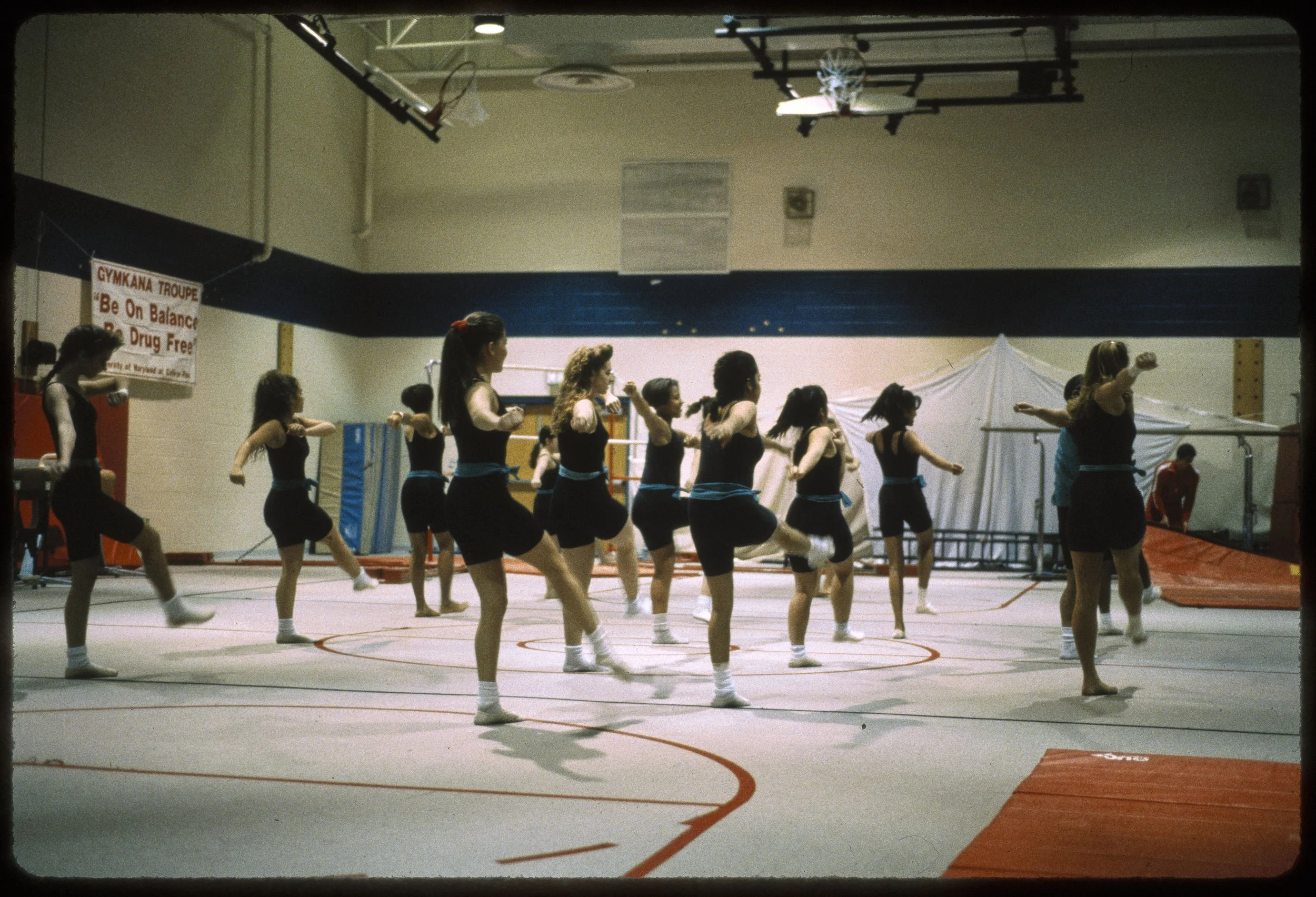 univarch-069767 Dance routine at roadshow.jpg