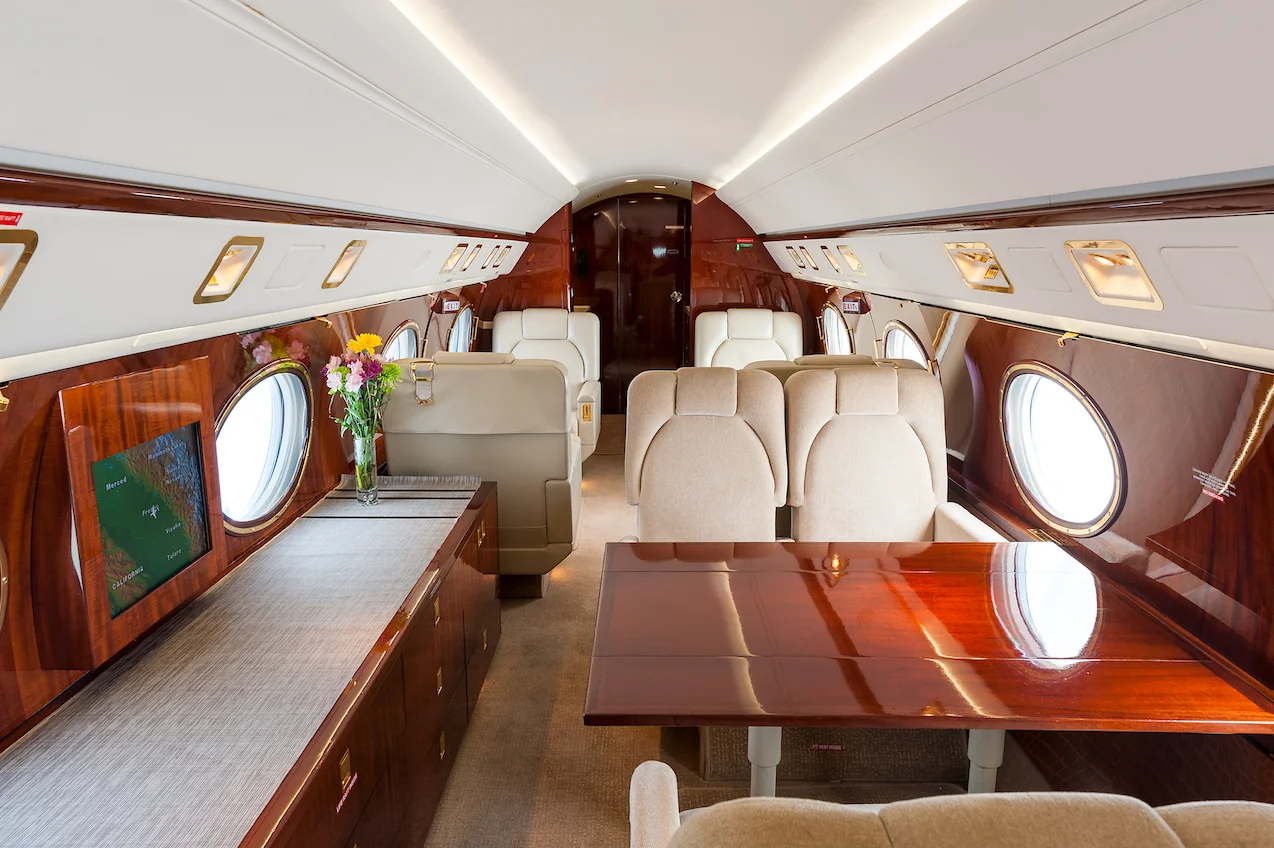 N188ES_Mid_Cabin.jpg