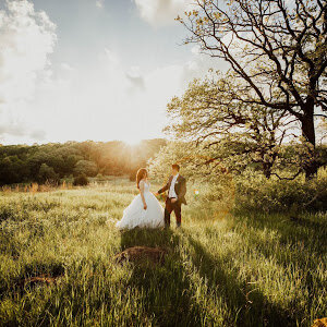 Romantic Sunset Bride and Groom Picture at Almquist Farms Wedding Venue, Minnesota 