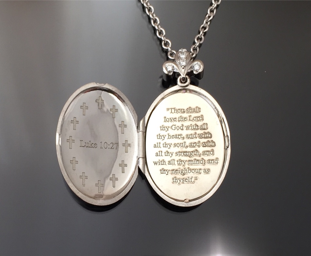 locket 1.jpg