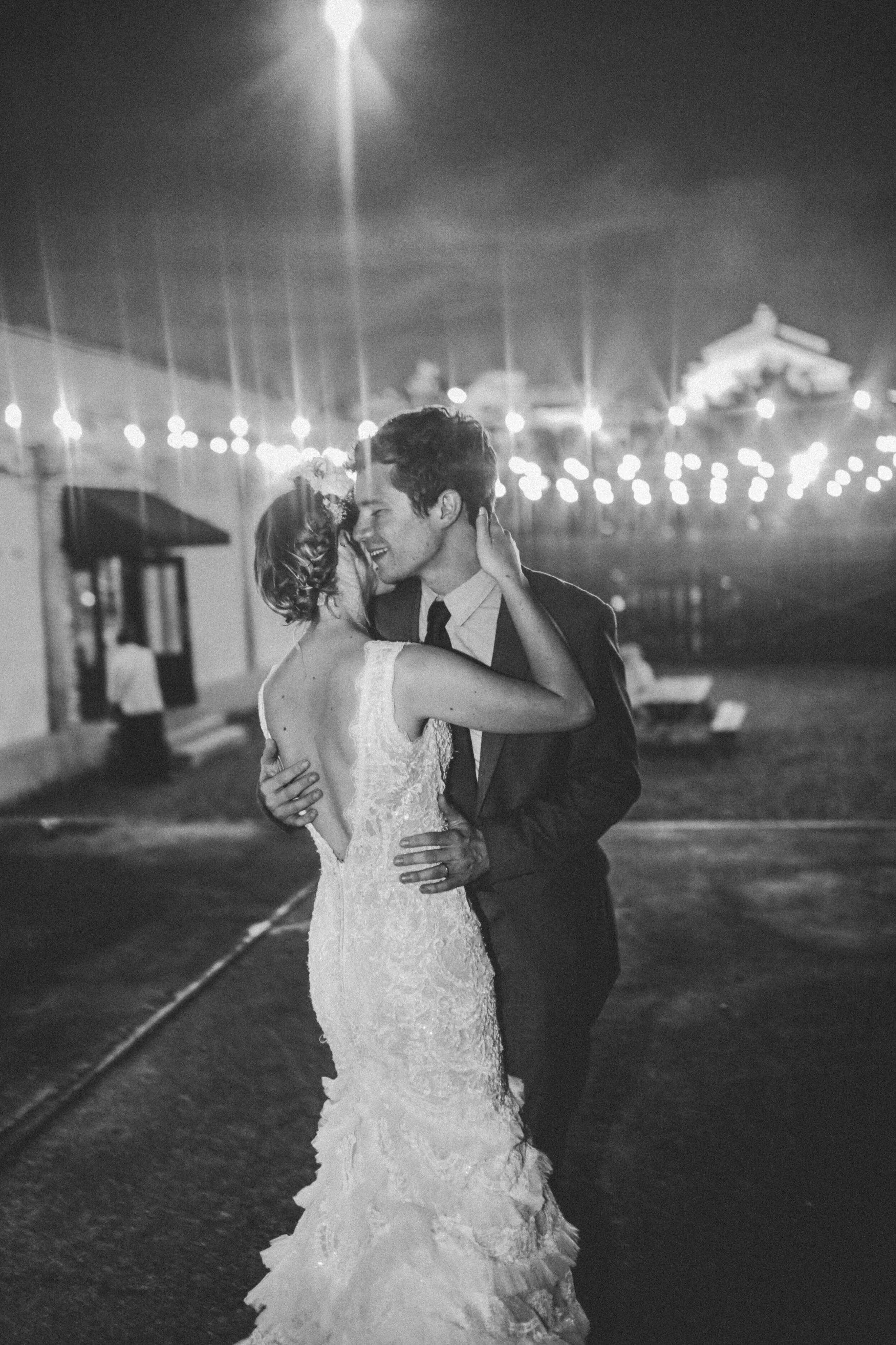 Reception-CakeCutting-Sparklers-38.jpg