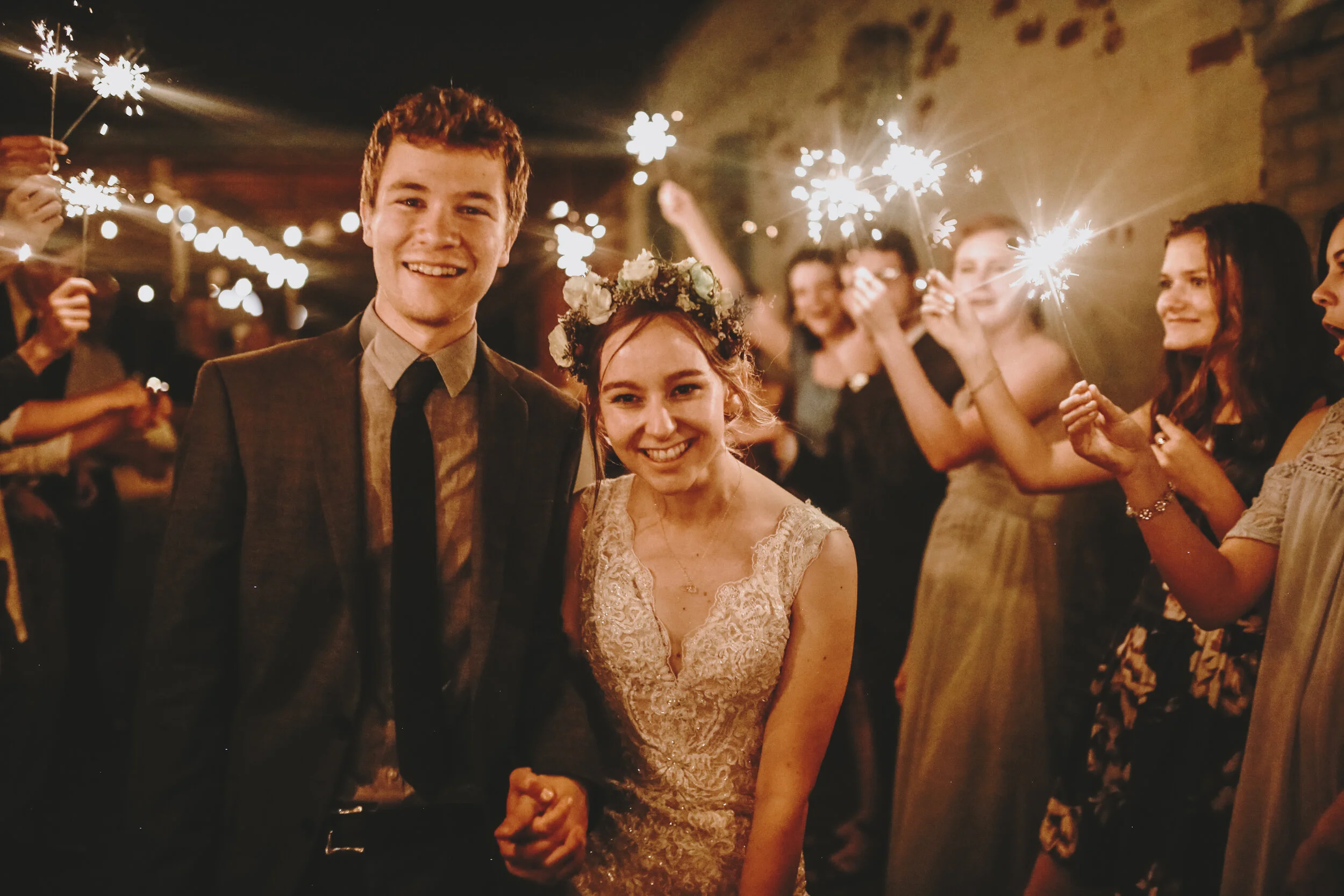 Reception-CakeCutting-Sparklers-85.jpg