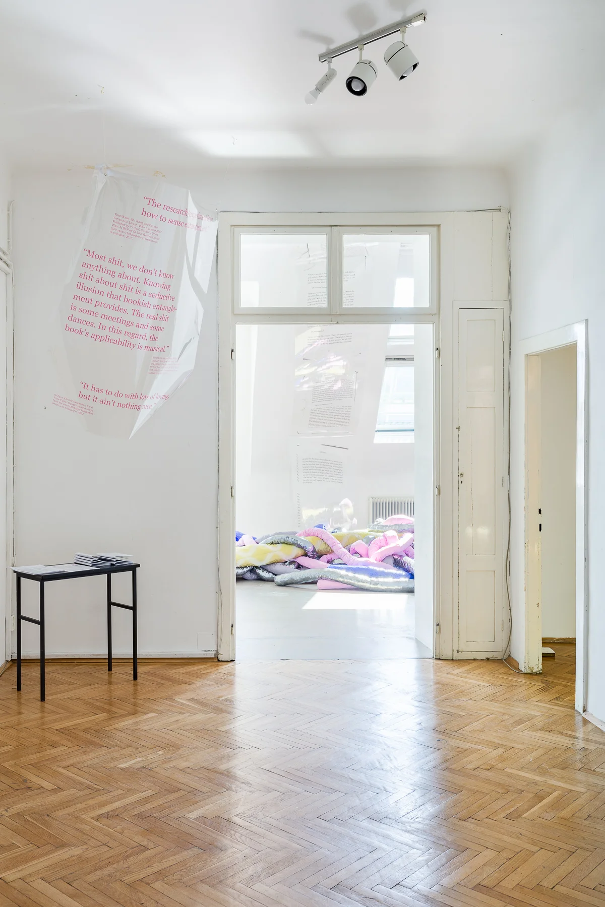 2019_04_20_Ausstellungsansichten_Heartbreaks-Or-Loving-you-is-complicated_002_web.jpg