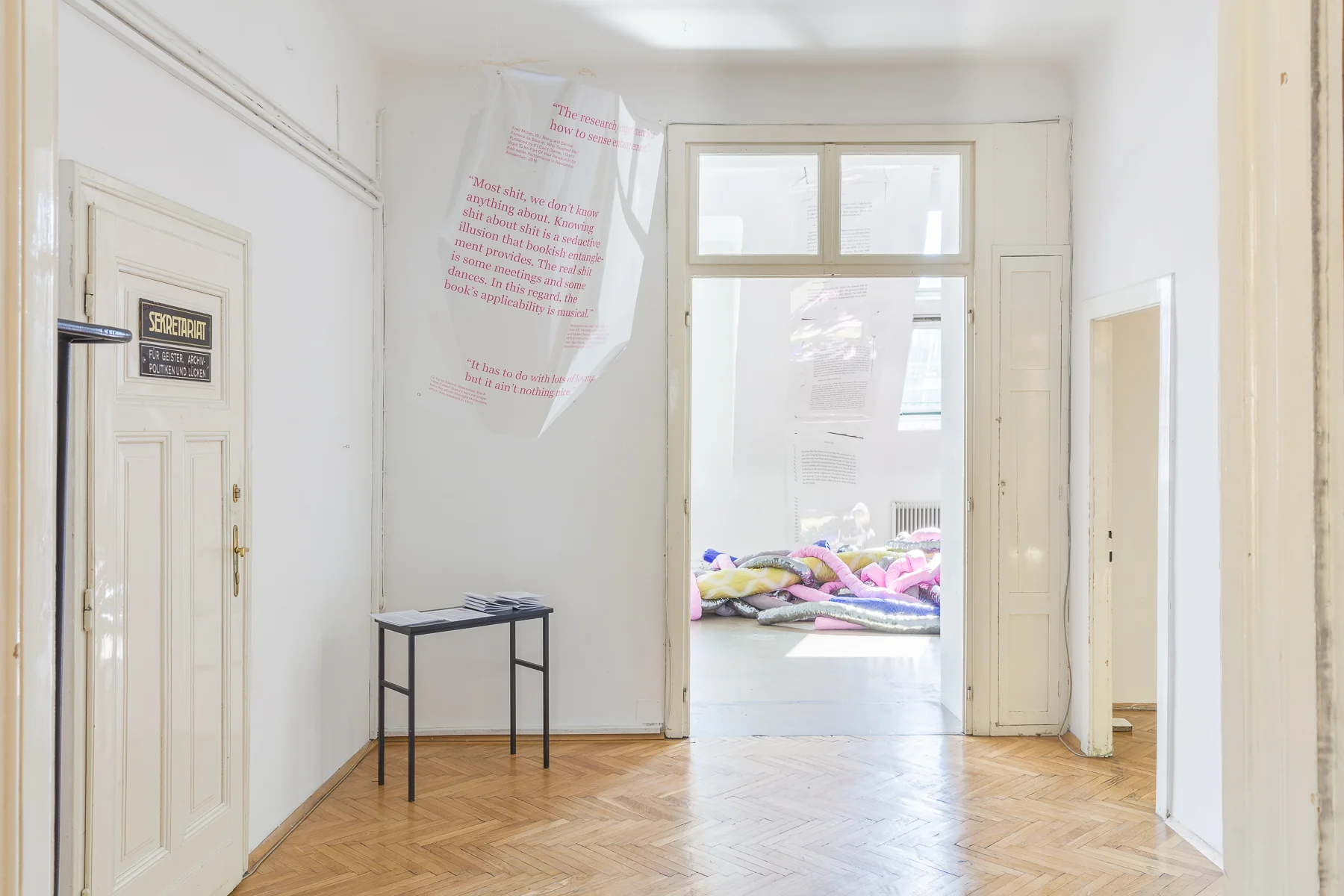 2019_04_20_Ausstellungsansichten_Heartbreaks-Or-Loving-you-is-complicated_024_web.jpg