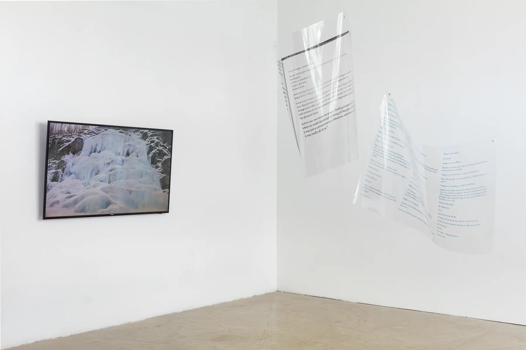 2019_04_20_Ausstellungsansichten_Heartbreaks-Or-Loving-you-is-complicated_044_web.jpg