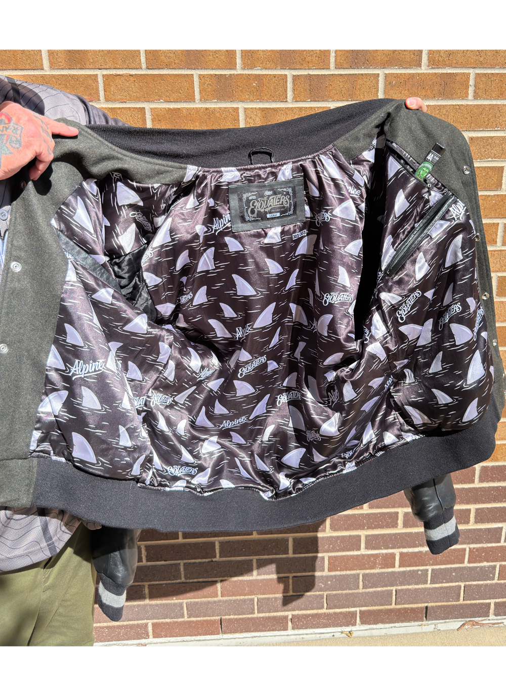 Vaters Jacket 2.png