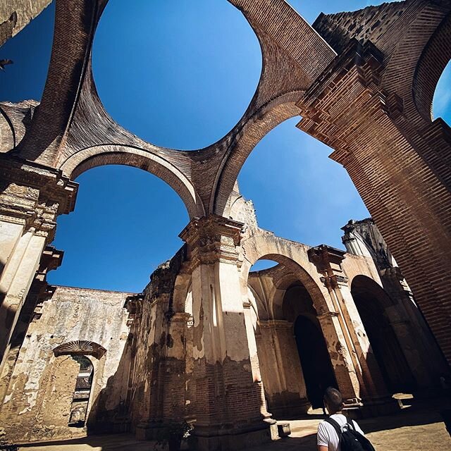 #TB [Antigua, Guatemala, Dec 2019] Antigua was just stunning, in unexpected ways. I got a chance to browse the grounds of the Convento Santa Clara and the Las Capuchinas and more with @maurojo88, and was kind of blown away by how much was still prese