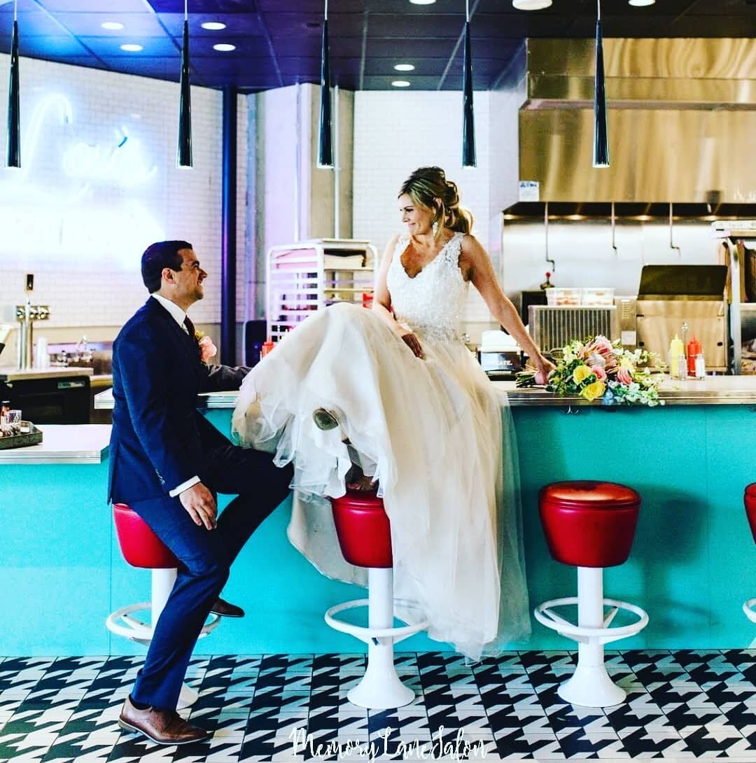 Are you planning your wedding for 2021?Memory Lane travels for destination weddings!🤗
That's right!We will bring the party to you!Complete with tea,treats makeup and elegant styles for your perfect bridal morning 👸🏼
Daydreams of this collab shoot 