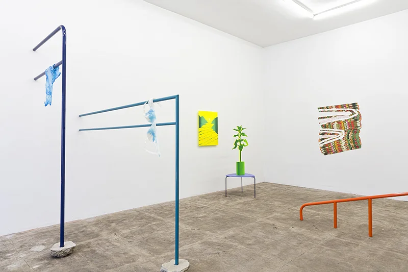 CES_Gallery_Bright_Resolutions_Install_02.jpg